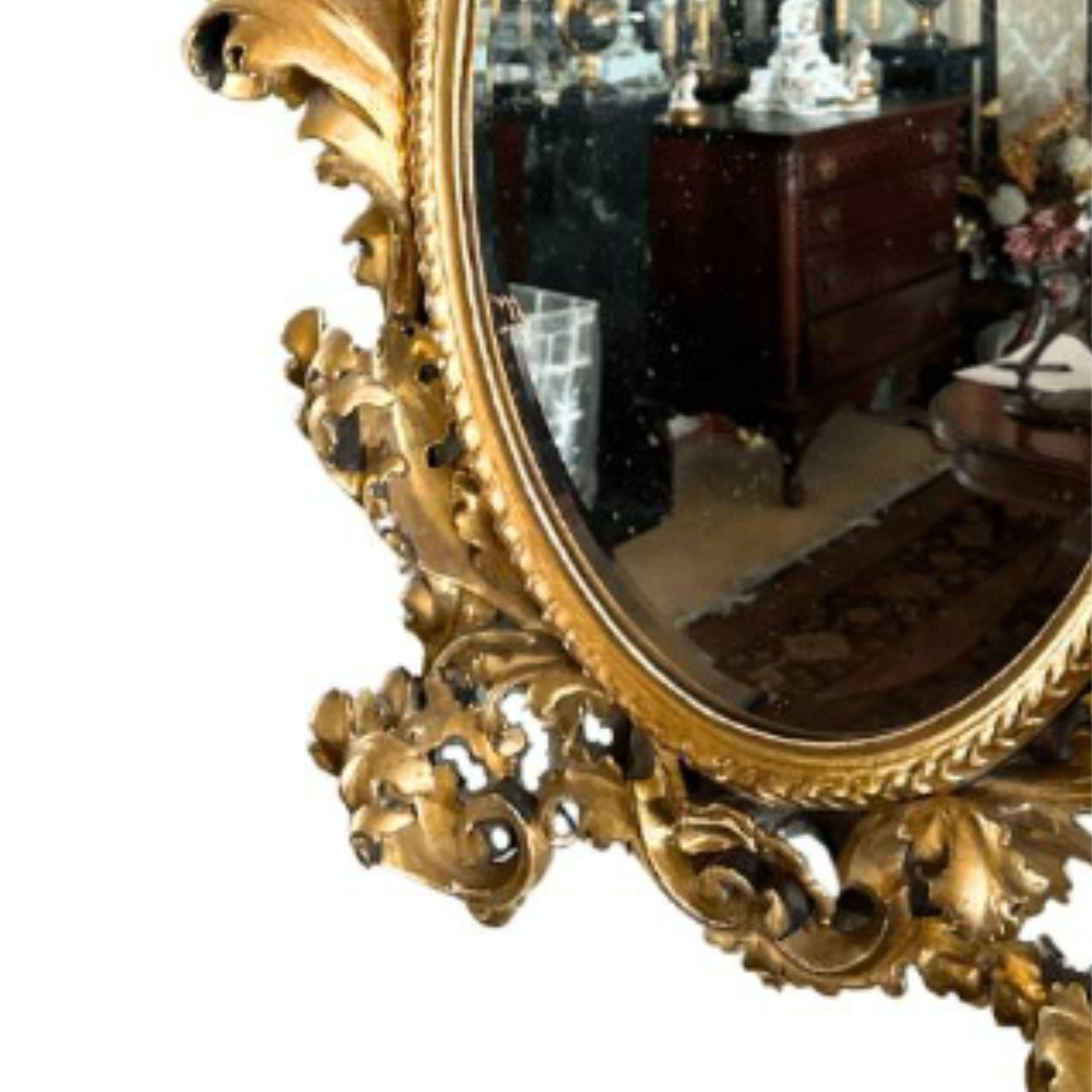 Ein Paar italienische geschnitzte vergoldete Wood Antique Frames um 1755 im Angebot 4
