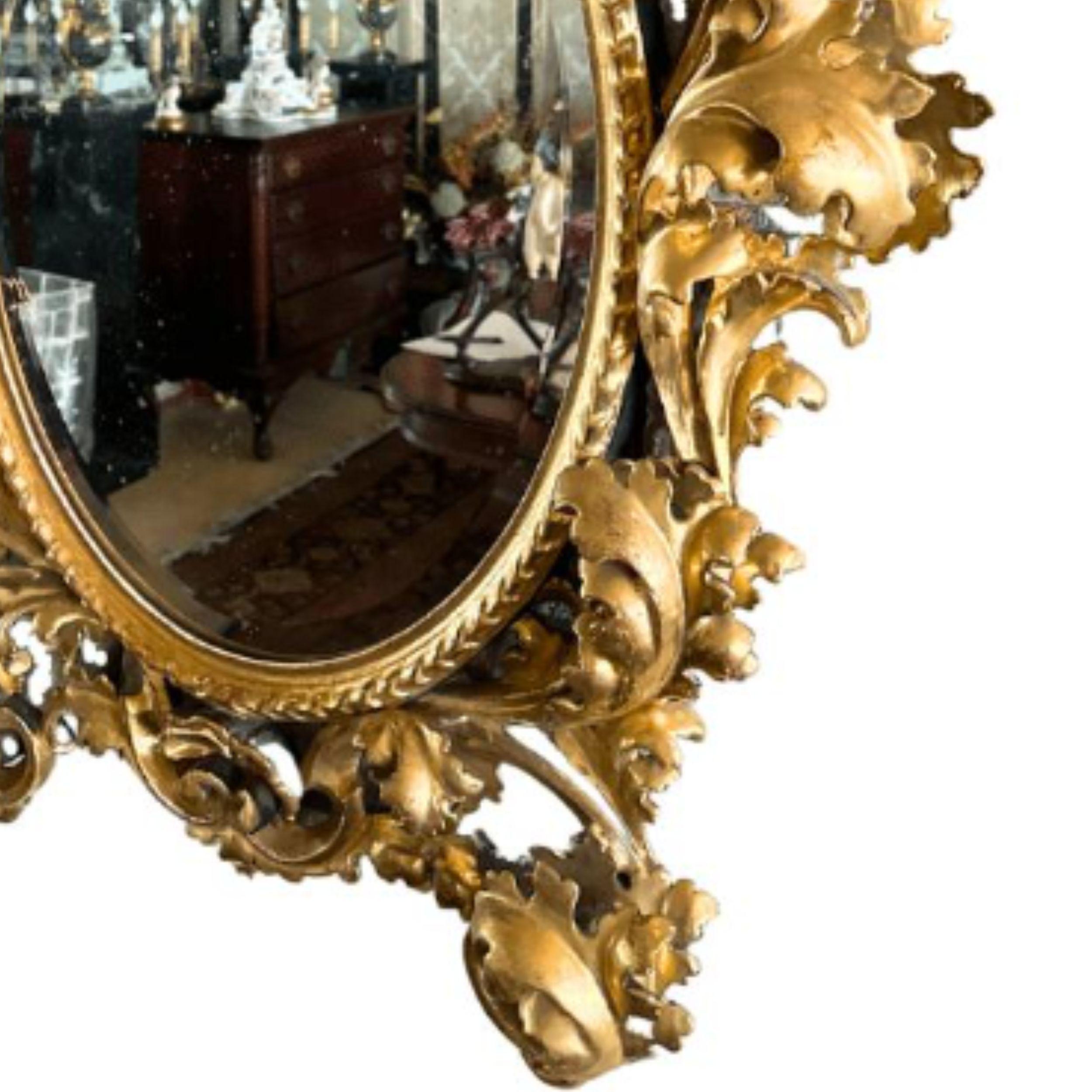 Ein Paar italienische geschnitzte vergoldete Wood Antique Frames um 1755 im Angebot 3