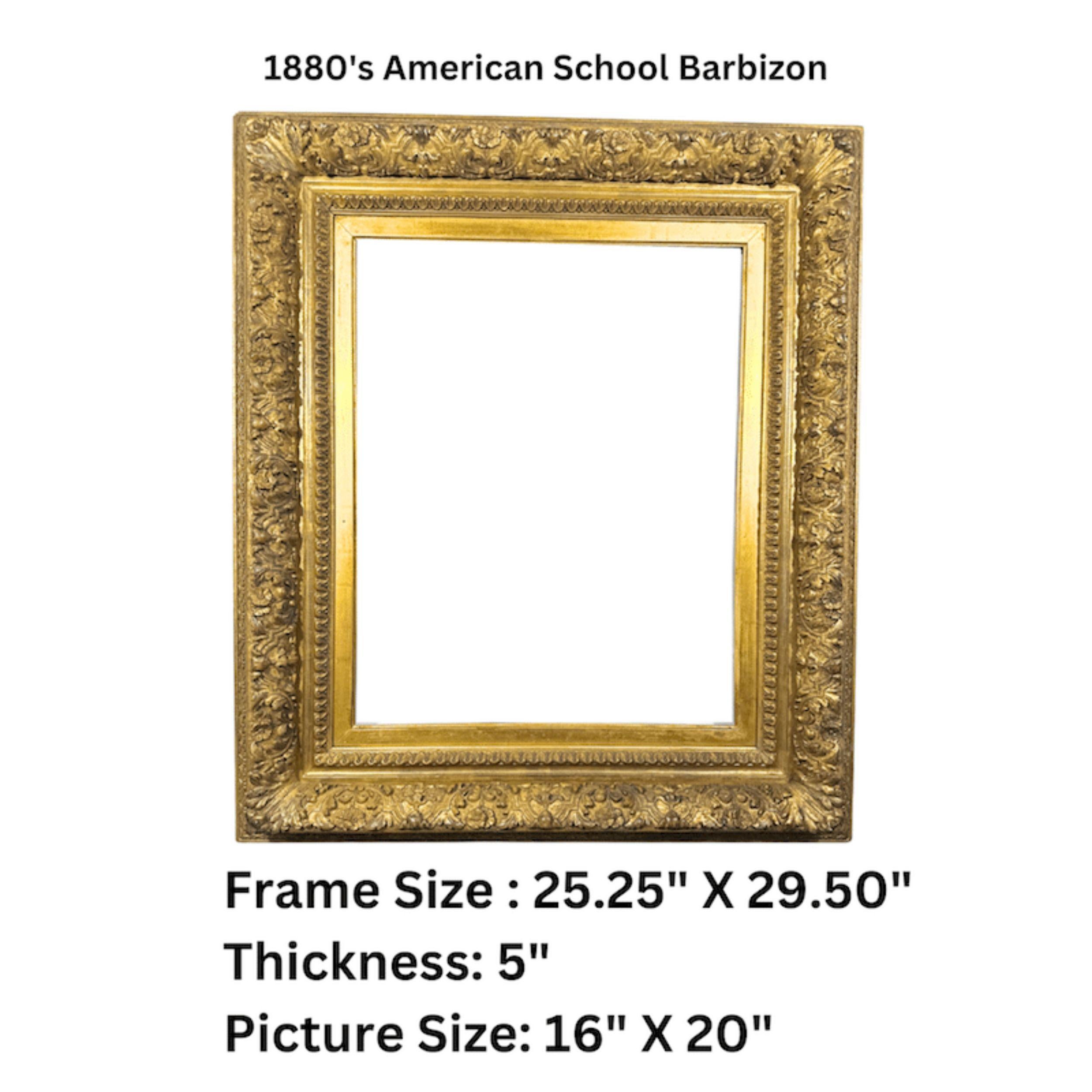 Entrez dans la chaleur et le caractère de l'artisanat du XIXe siècle avec ce cadre sculpté à la main de l'American School, datant des années 1880. Fini en dorure d'origine avec une patine douce et vieillie, ce cadre évoque l'esprit romantique de
