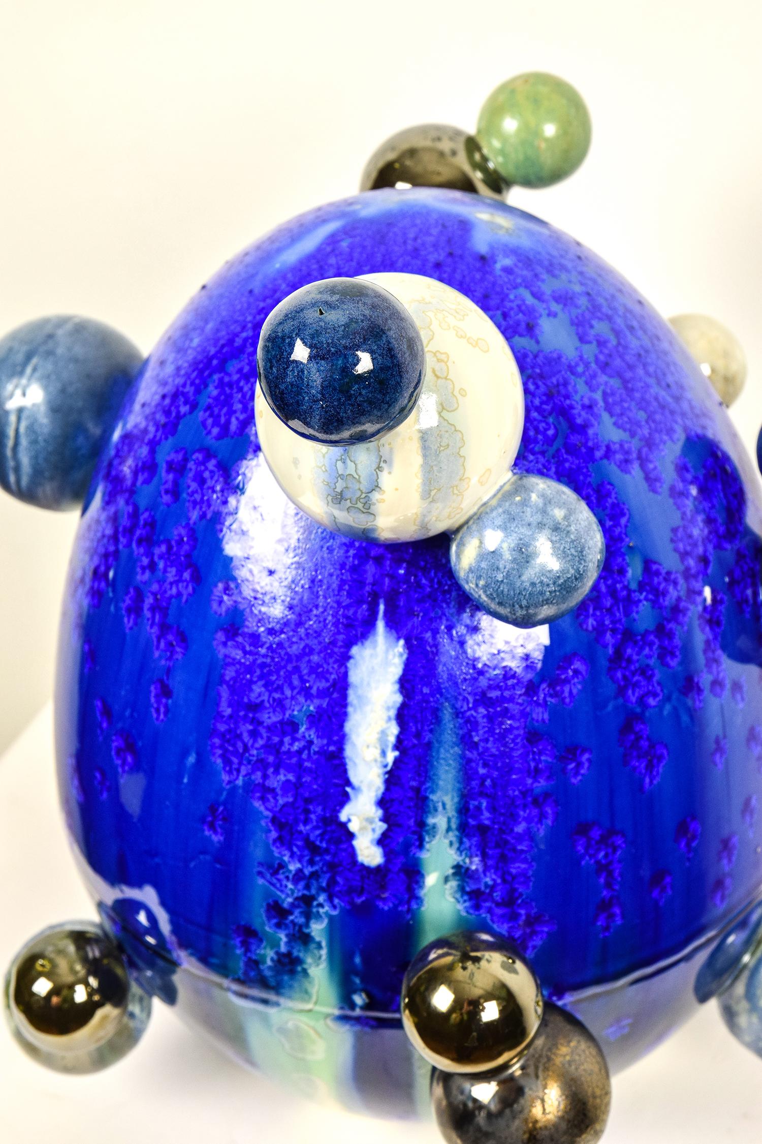 Atomic Egg by NAM TRAN - Unique Hand-Made Sculpture, Blue Egg, Porcelain Art - White Abstract Sculpture by Nam Tran