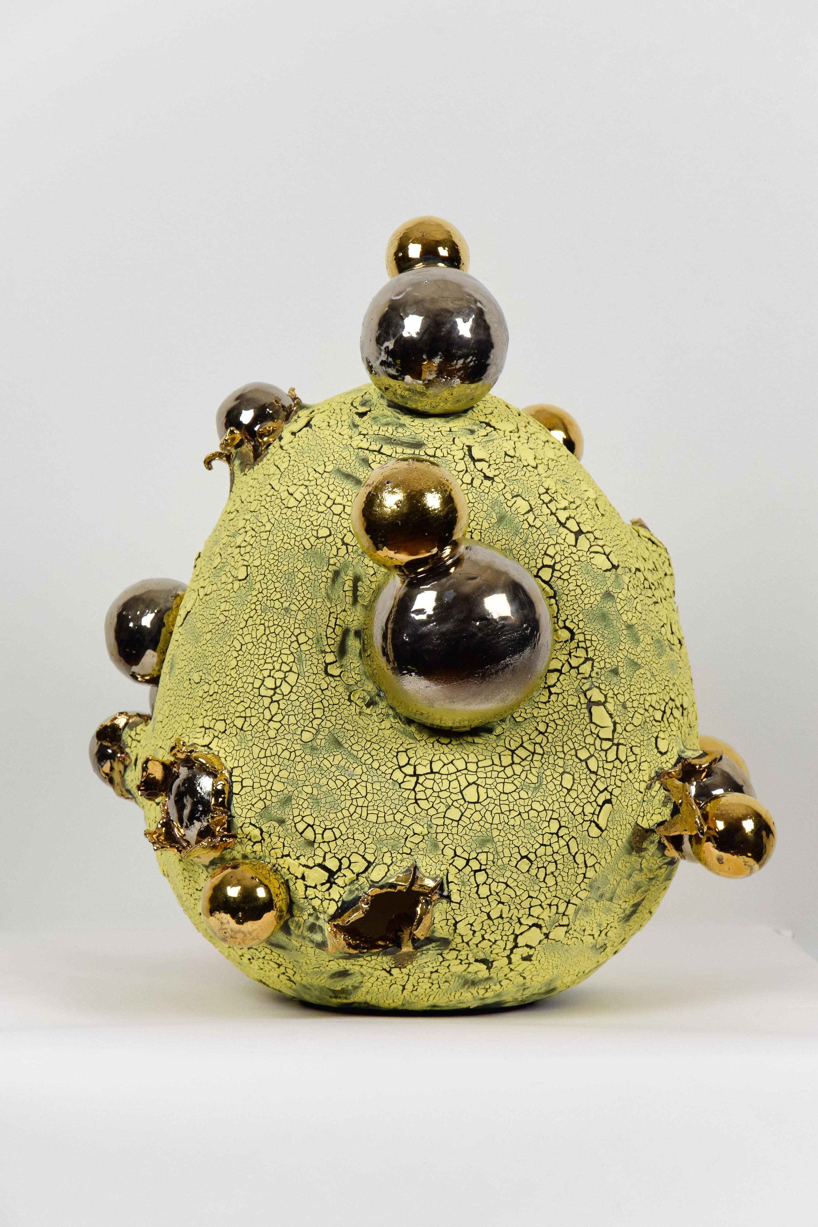 Sunny Side Up Egg von NAM TRAN - Keramik, Bildhauer, Contemporary, Ei (Zeitgenössisch), Sculpture, von Nam Tran