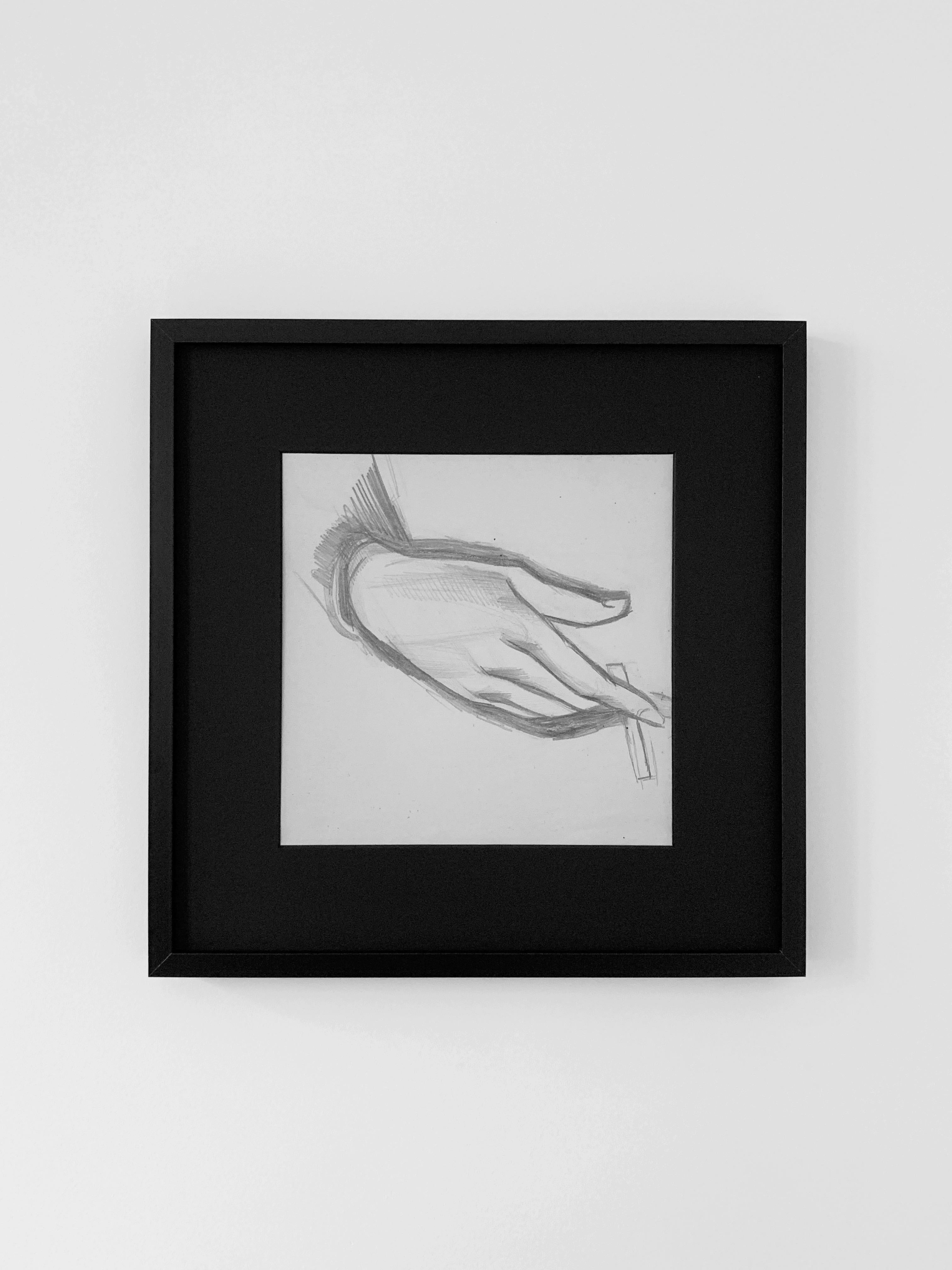 Raymonde Heudebert 1905-1991)
Study of a hand holding a cigarette
Pencil on paper
Annotated “Jean de Vogué” on the back
Dimensions of the drawing : 26 x 27 cm
Dimensions of the frame : 40 x 40 cm

Born in Paris in 1905, Raymonde Heudebert joined the