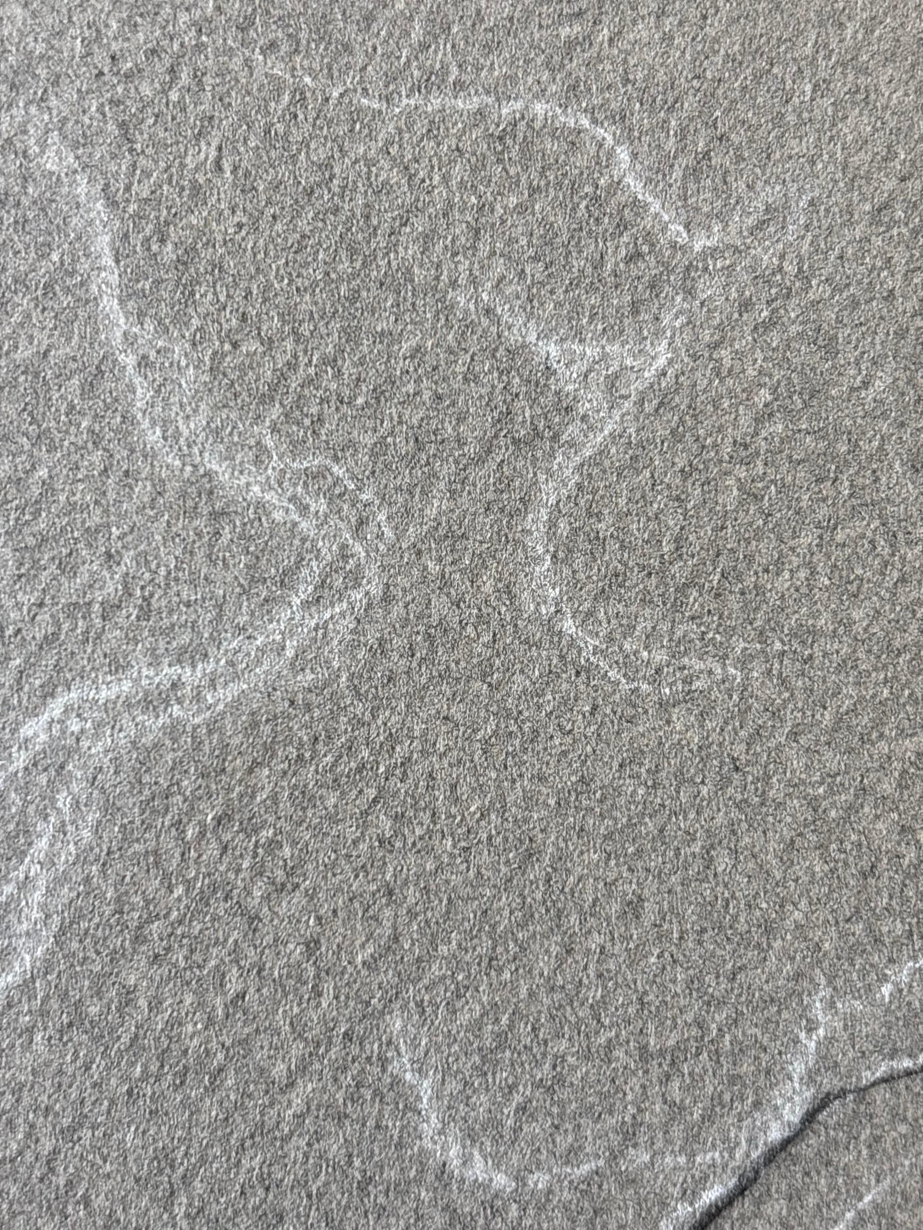 Le Sofa by Grégoire Mathias – Rhythmic Nude Forms in Chalk on Grey Board For Sale 2