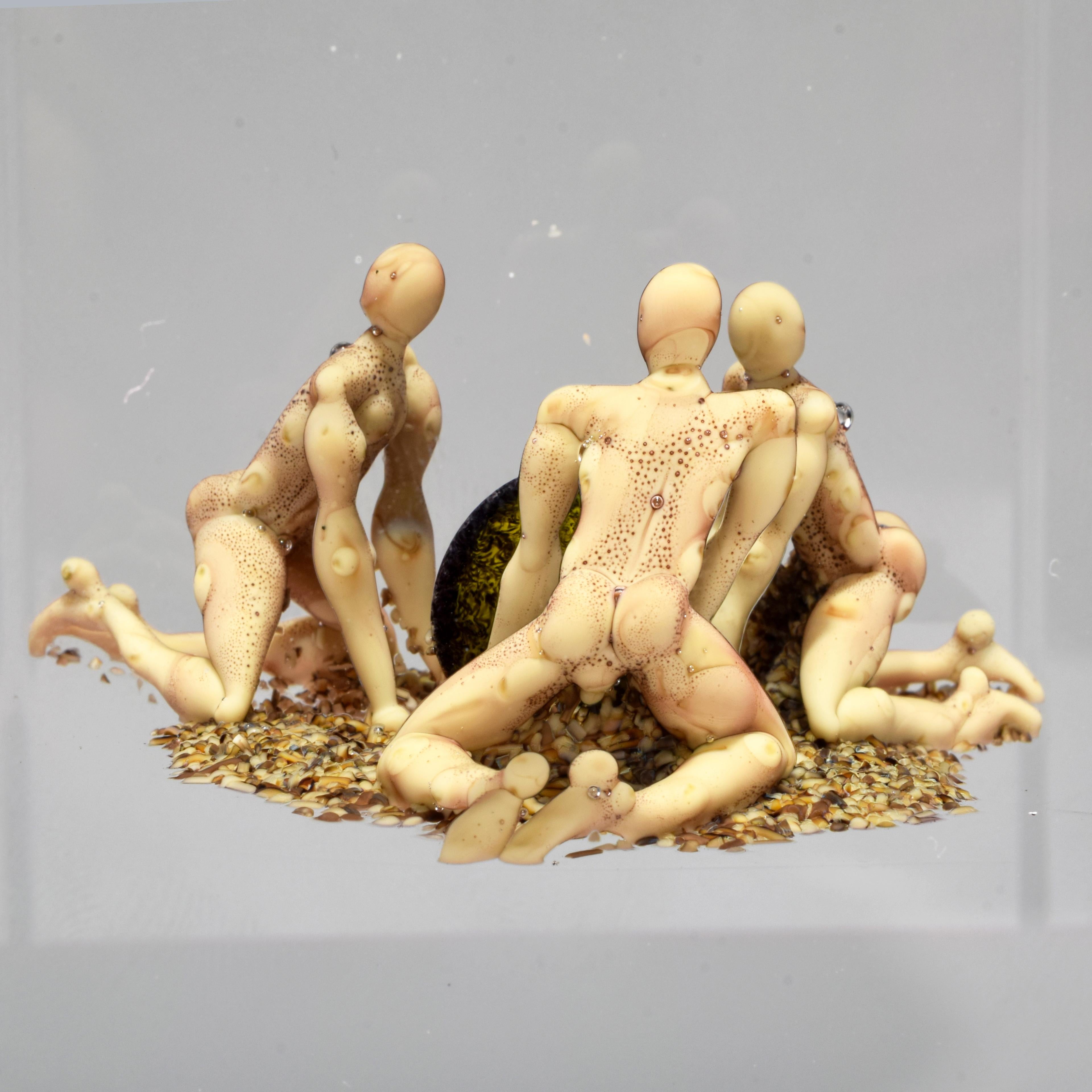 Paul J. Stankard Root People Paperweight - Contemporary Art by Paul Stankard