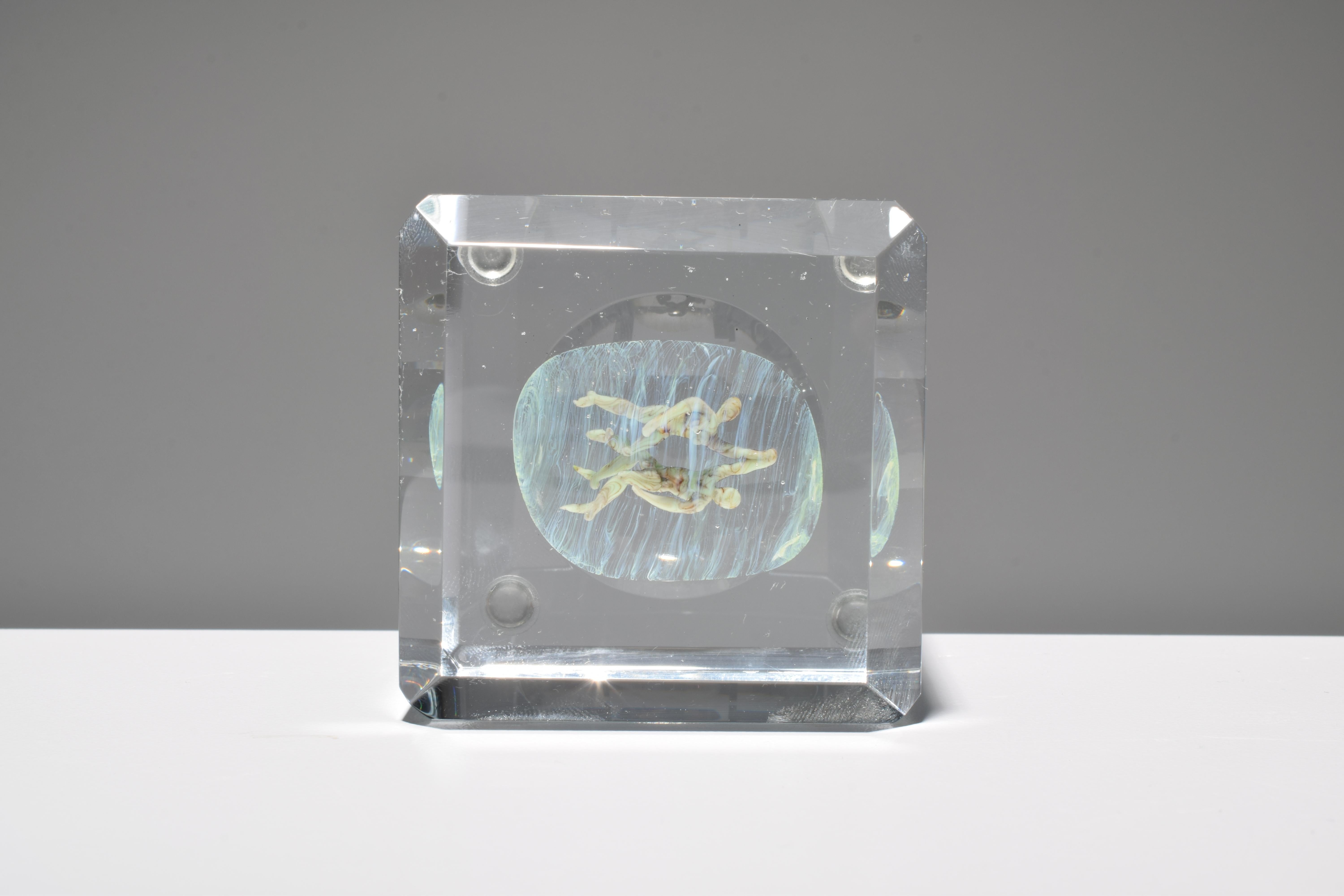 Paul J. Stankard “Experimental” Paperweight For Sale 7