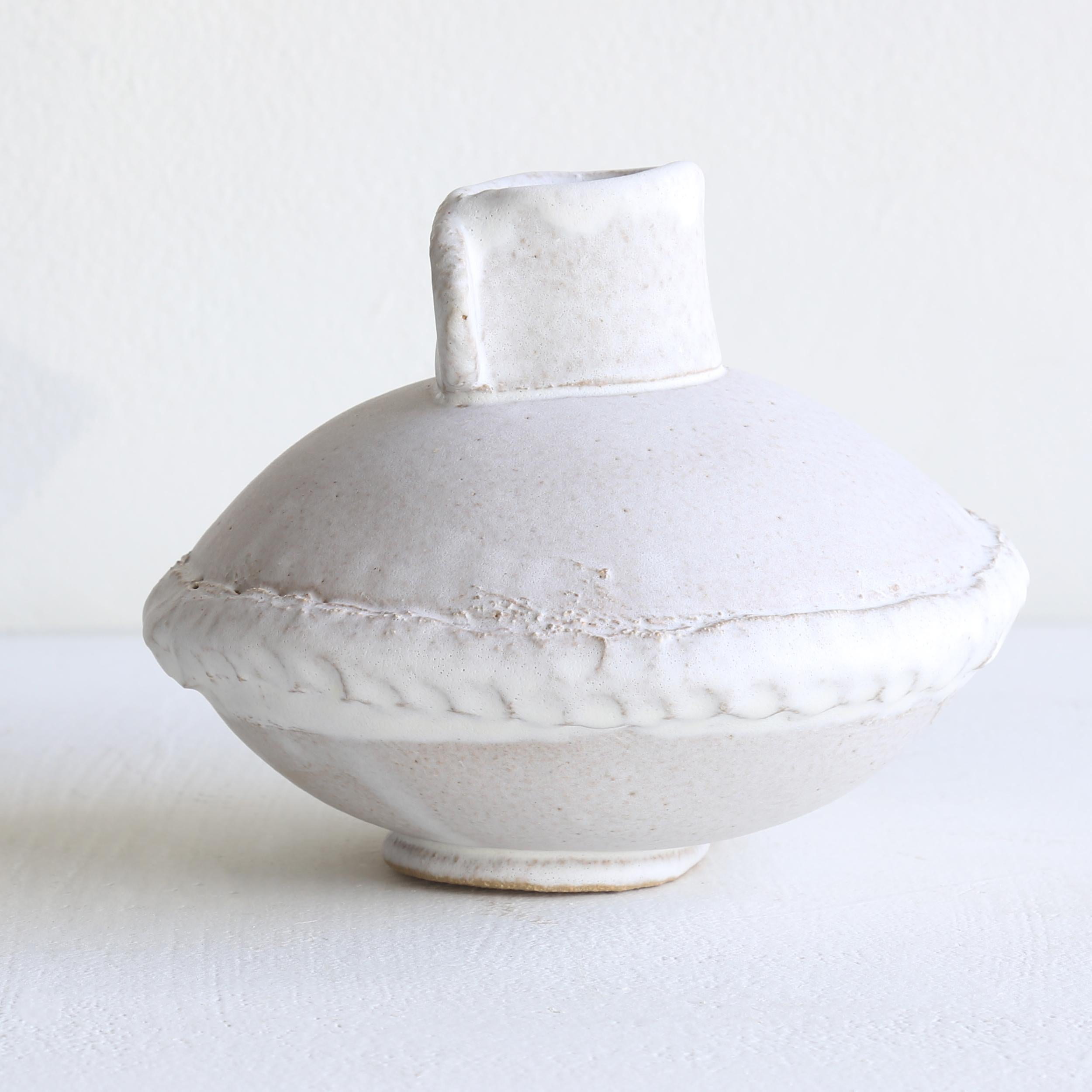 Medium Primitive Vase - Sculpture by Yasha Butler