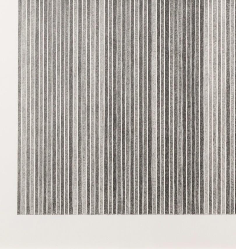 Ohne Titel - Zeitgenössische, monochrome, minimalistische, quadratische Zeichnung in Grau und Weiß im Angebot 5