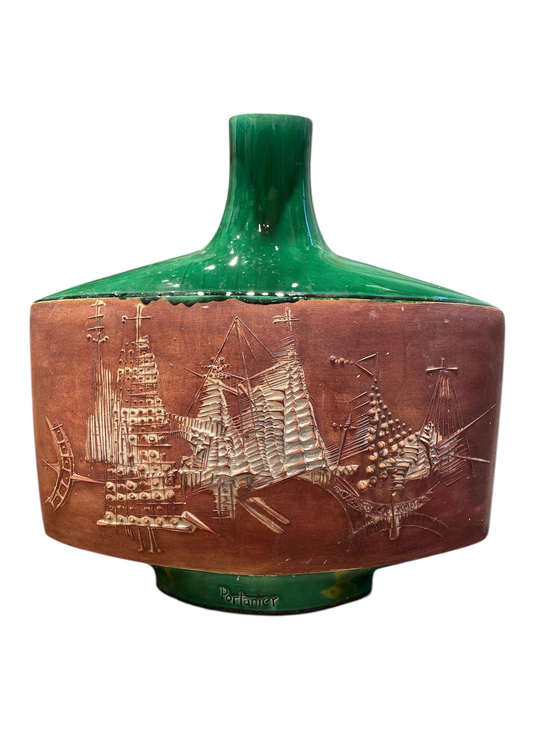 Vase - Art by gilbert Portanier 