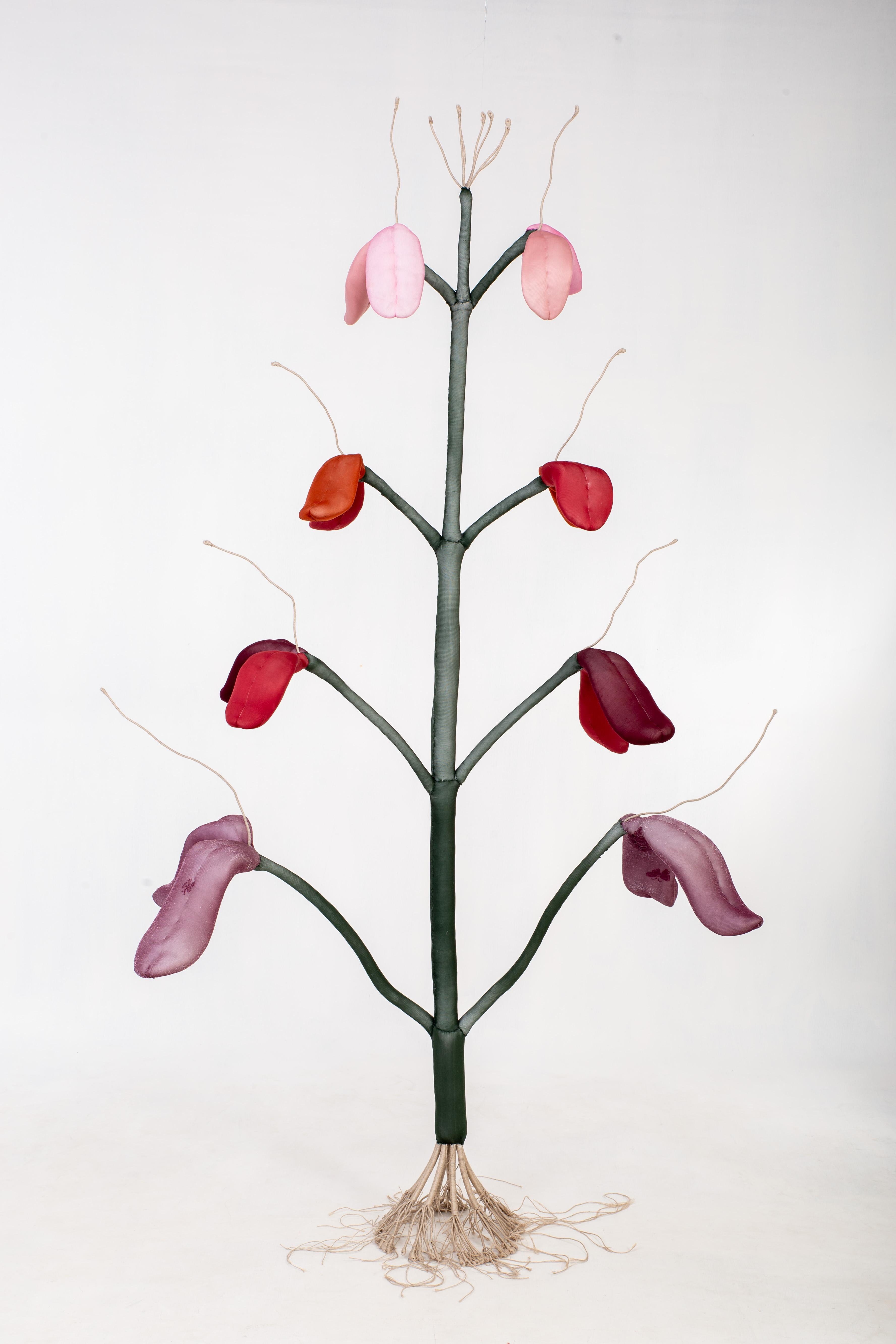 Sculpture florale contemporaine colorée en textile - "Arbres des sens".