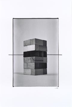 Pinsel und Tinte auf Schwarz-Weiß-Fotografie von Construction Blocks