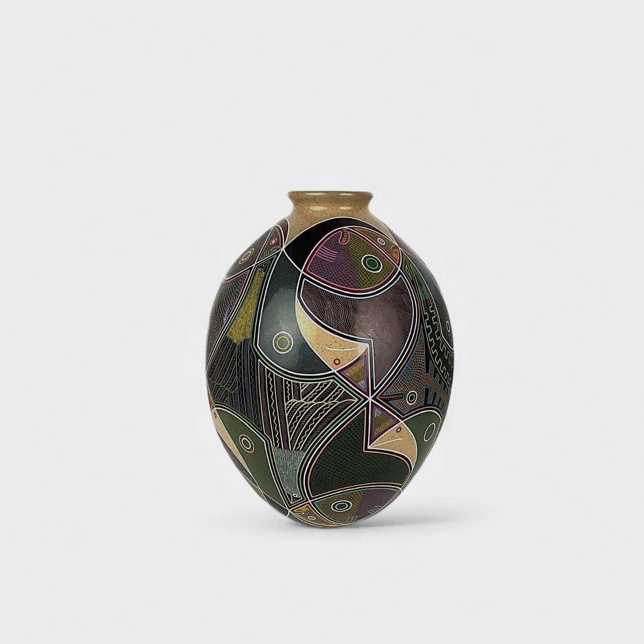 Geometric Parrot and Fish Vase #1 - Art by Helio Gutierrez