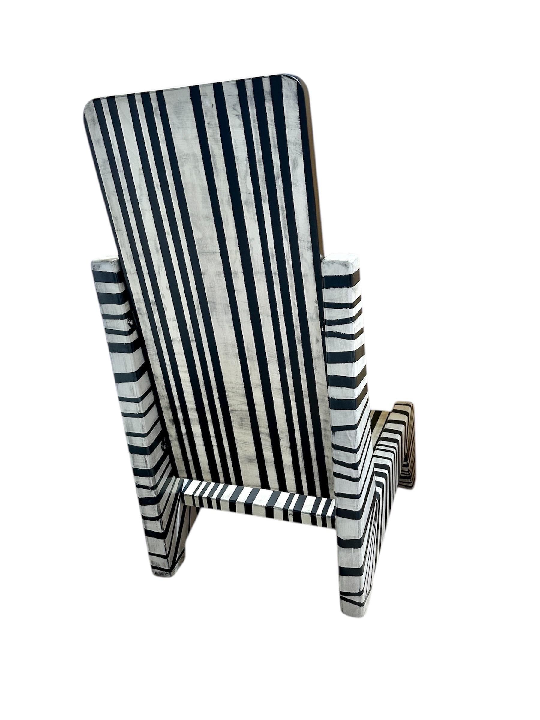 Chaise Zebra unique peinte à la main - Chaise de luxe moderne de Mahesh Sharma en vente 13