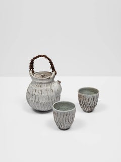 Akiko Hirai Ceramic Dry Kohiki Flower Petal Teapot and Two Cups, 2022