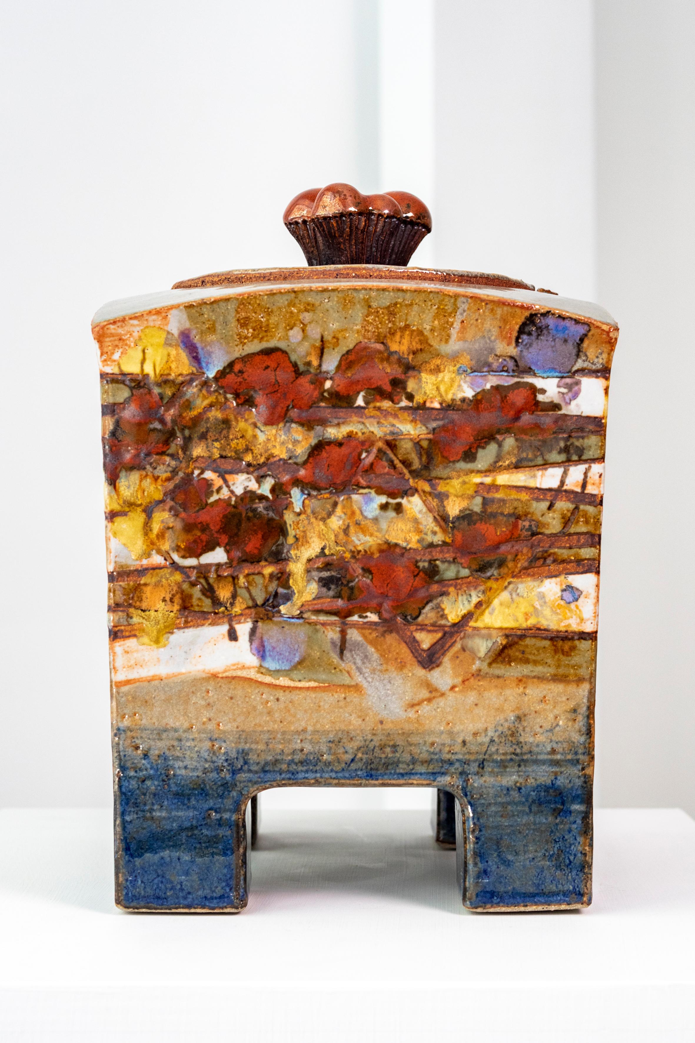 Siderite ceramic chest For Sale 1