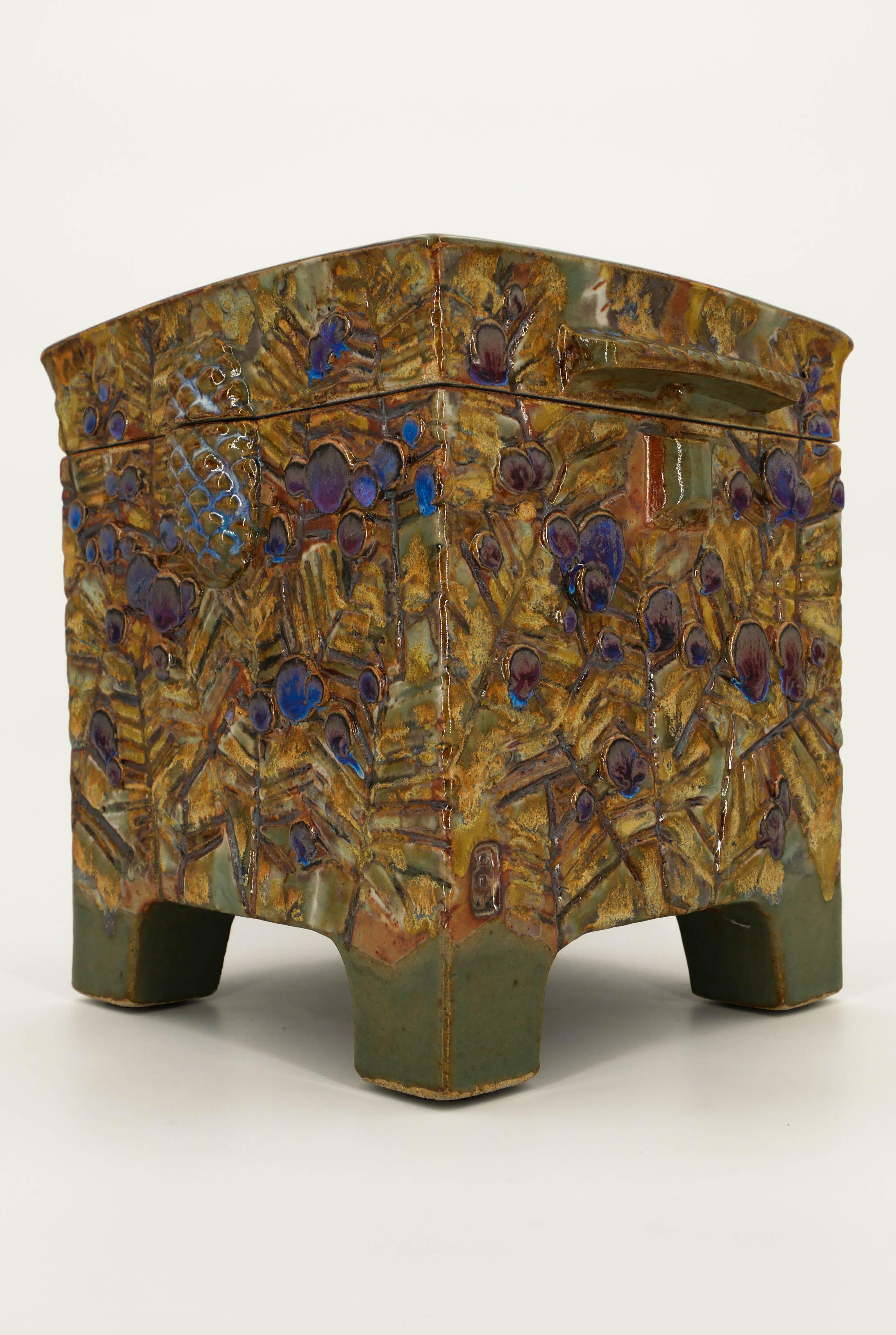 Coffre céramique « Le Pin » - Art Deco Art by Jean-Claude Canonne