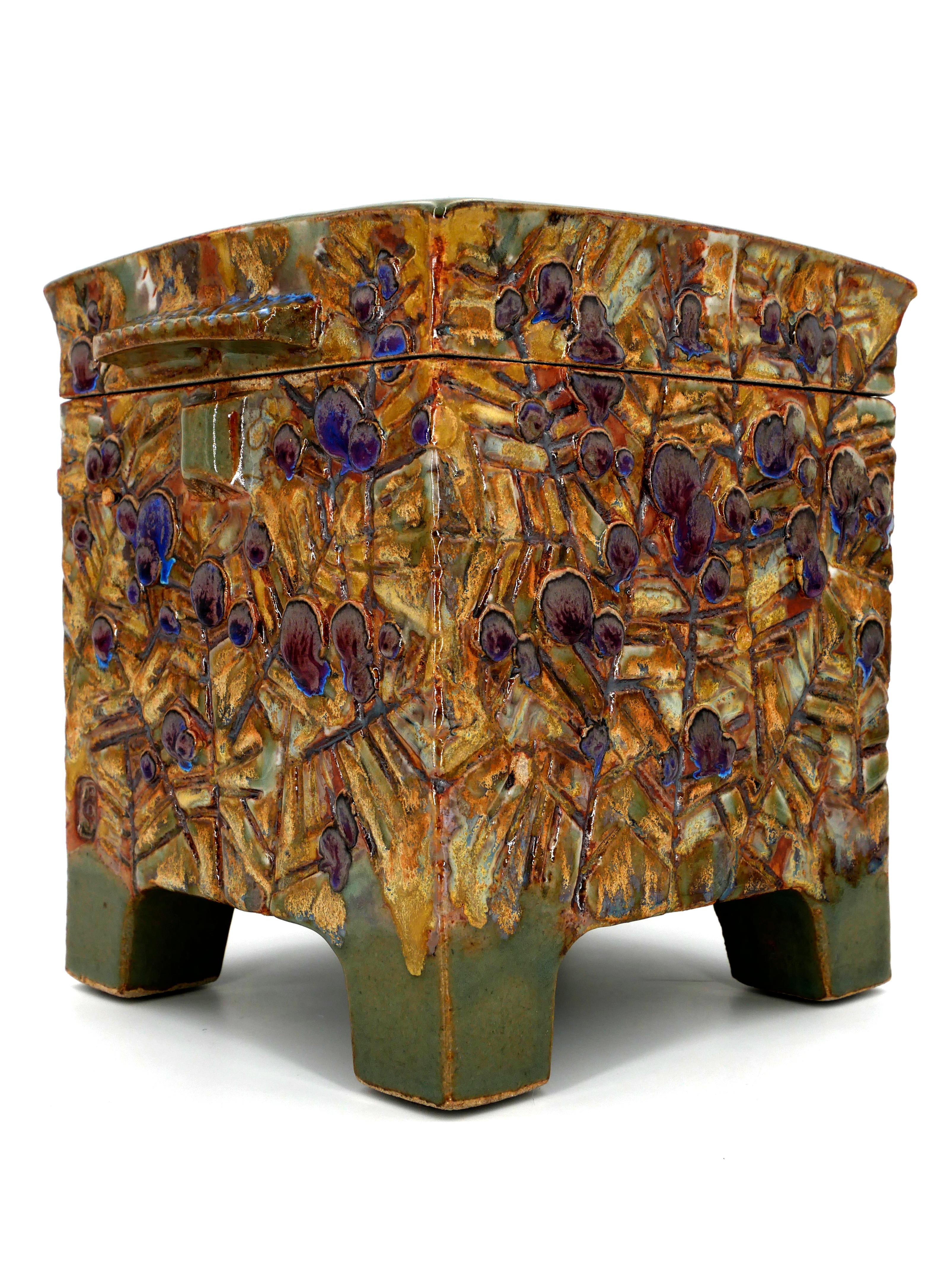 Coffre céramique « Le Pin » For Sale 15