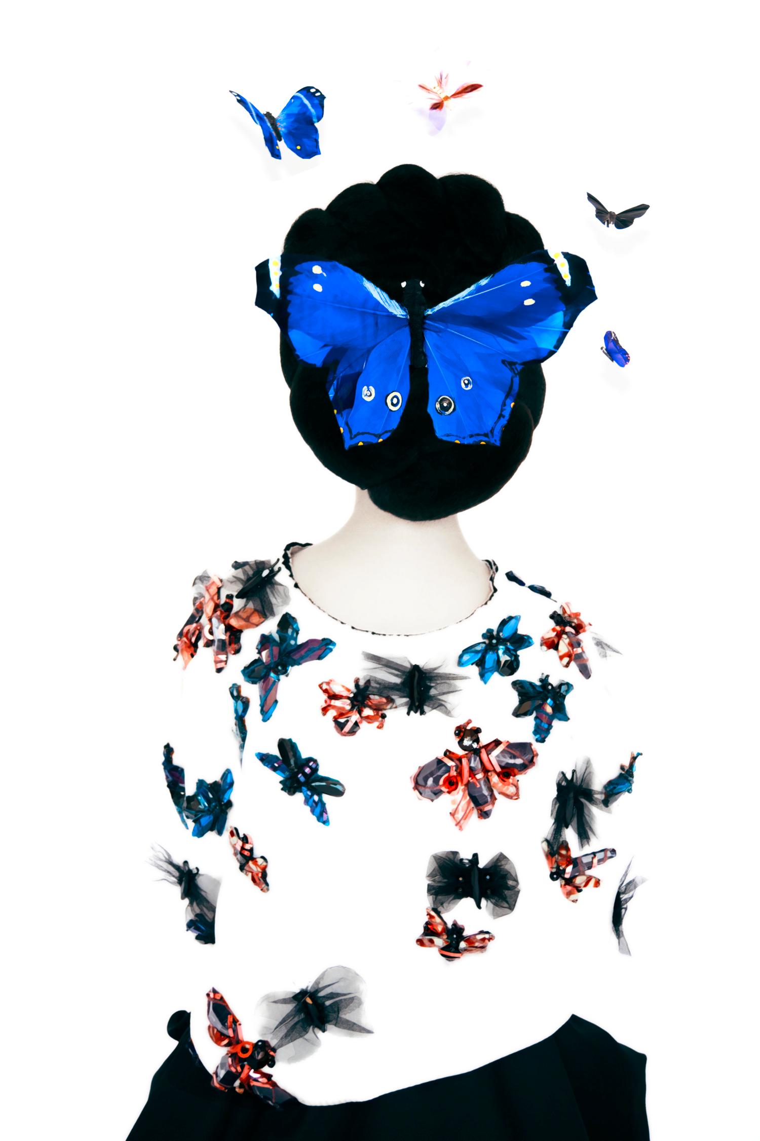 Erik Madigan Heck Color Photograph – „Alte Zukunft ohne Gesicht“ (Lanvin)