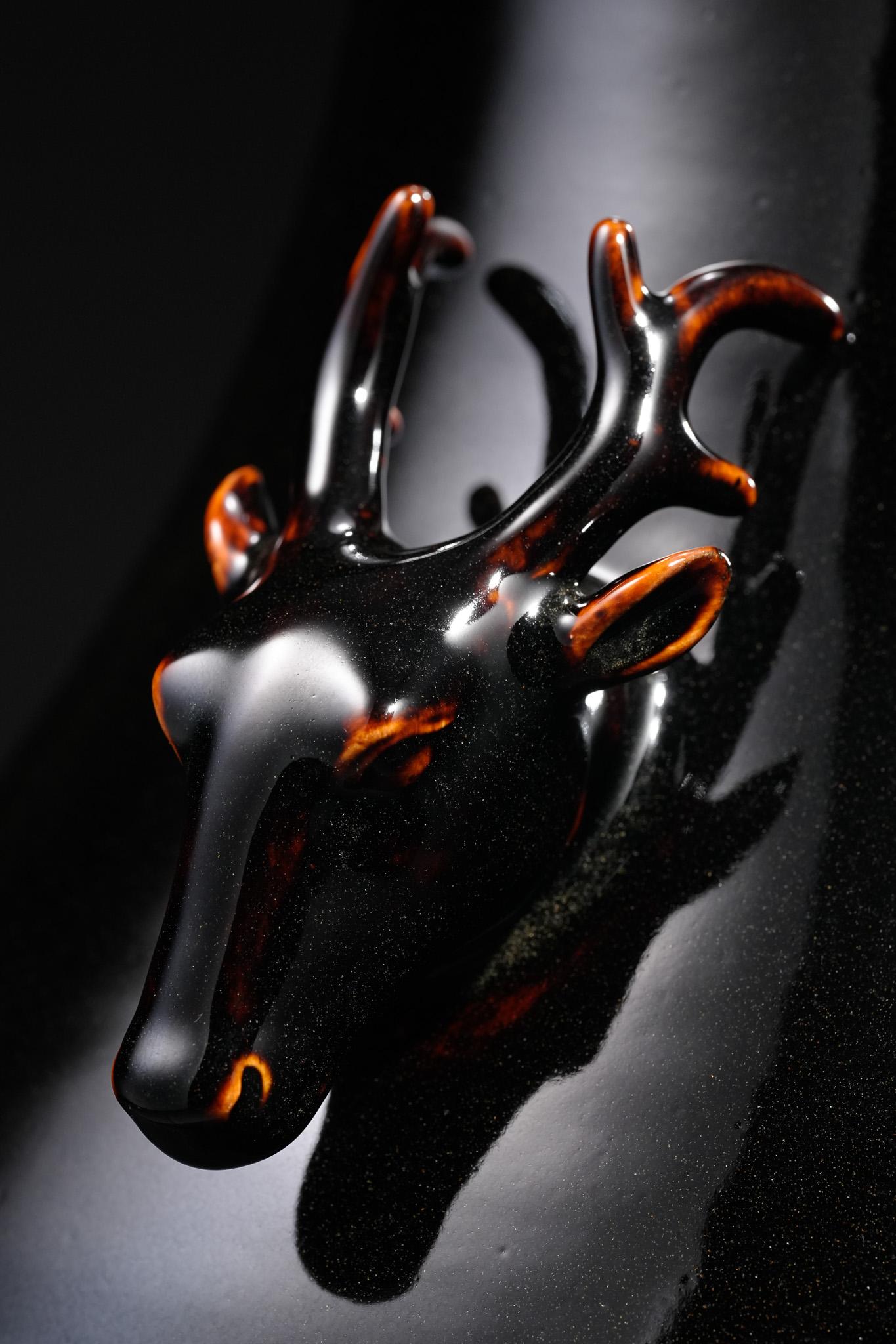 Black-Gold Deer-Head Vase For Sale 2