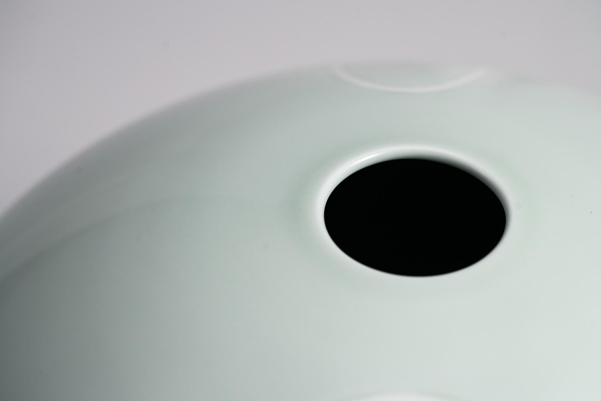 Celadon Persimmon Vase im Angebot 2