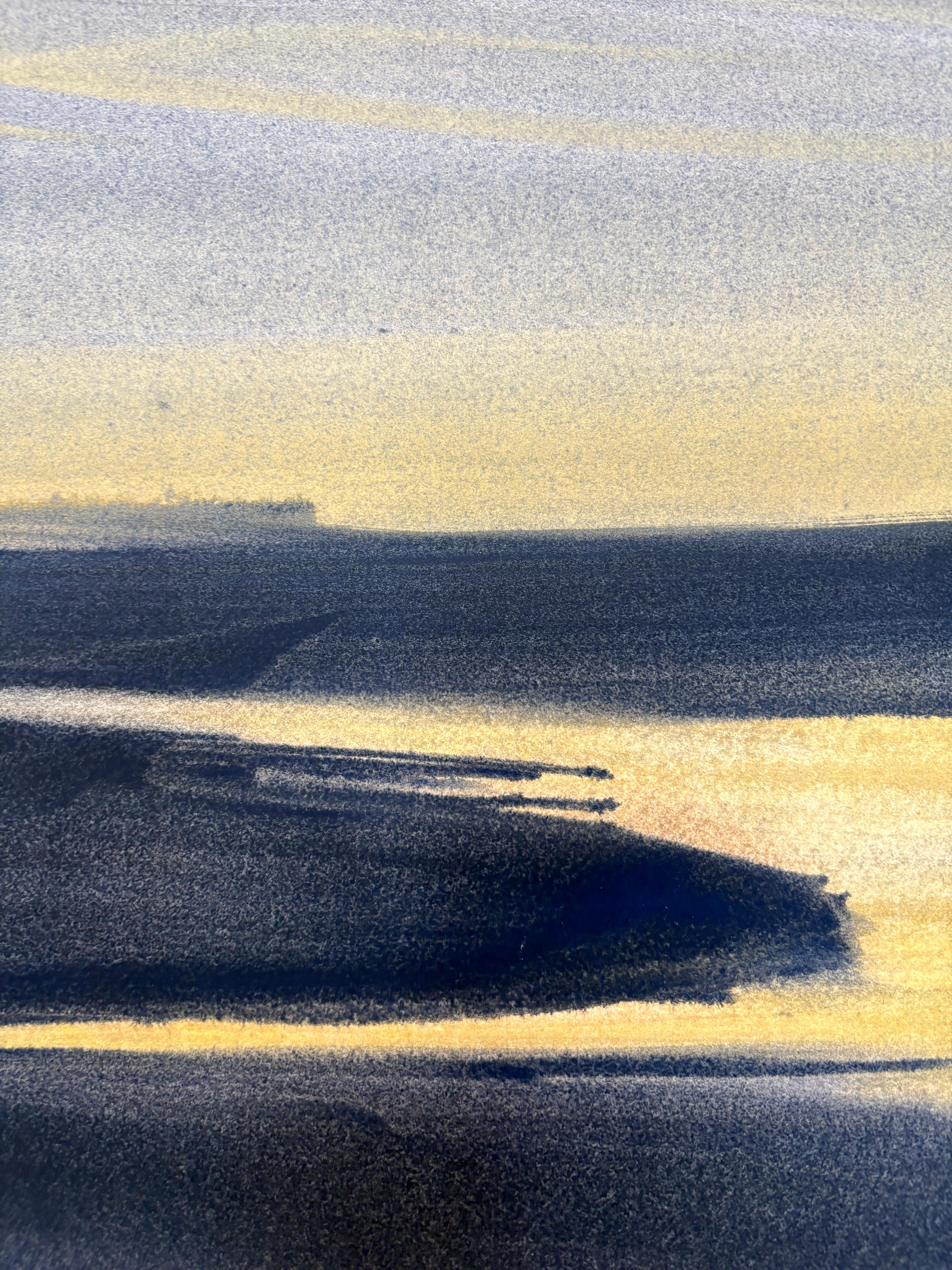 Ce paysage atmosphérique peint à l'aquarelle sur papier d'archivage par Dodi Fredericks représente un ciel lunatique avec une lumière vibrante se reflétant sur une rivière sinueuse. La douceur du lavage donne l'impression d'être en harmonie avec la