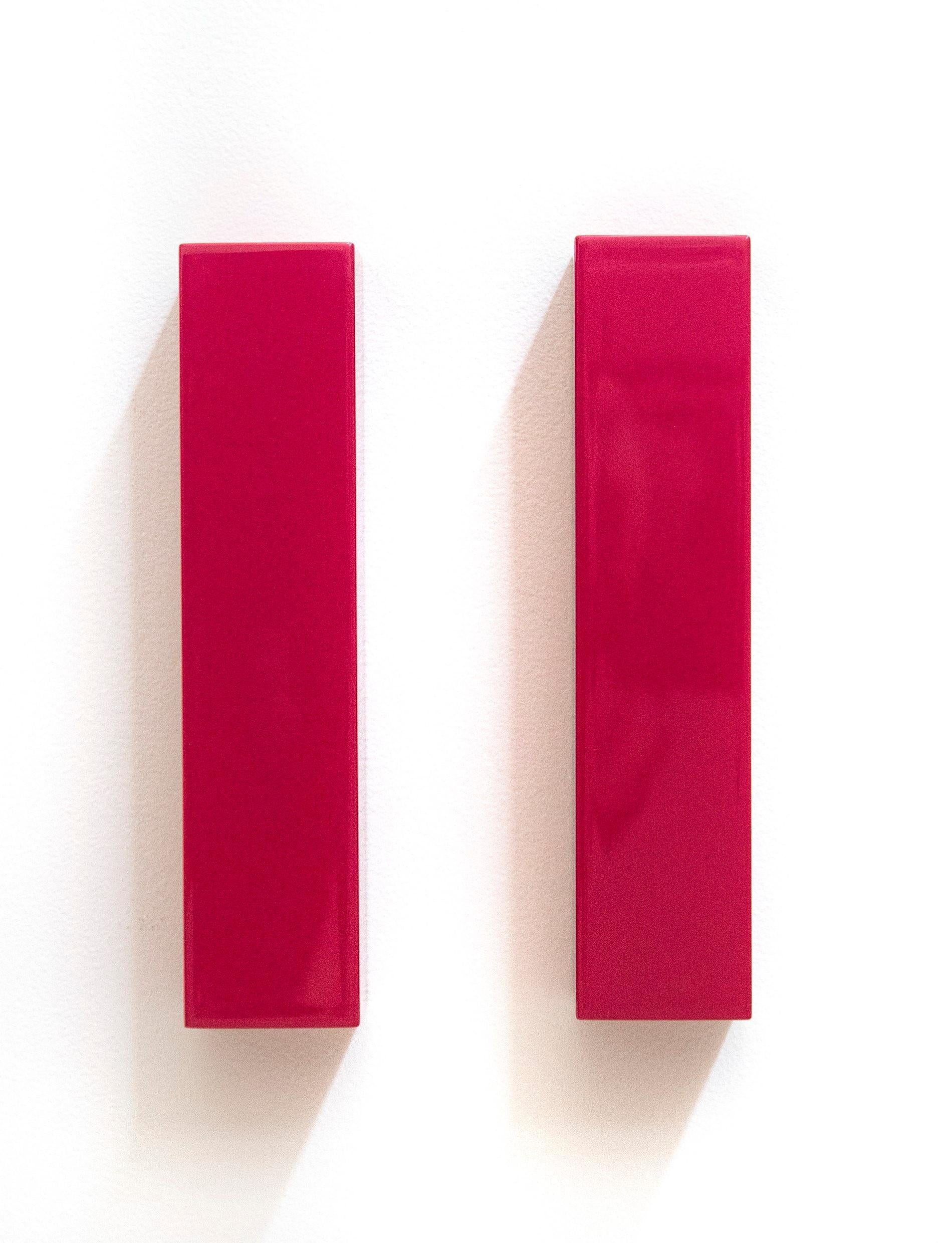 Synchrony - bright, glossy, fuchsia, smooth surfaced, abstract, wall sculpture - Sculpture by  Lori Cozen-Geller