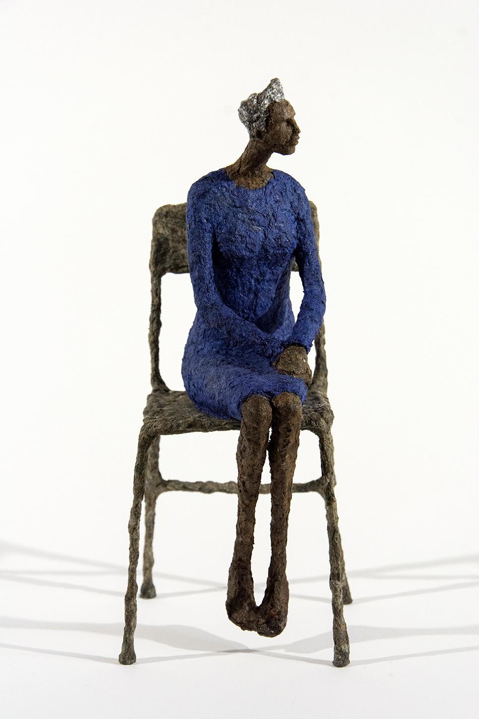 Attente dames jaune et bleu - White Figurative Sculpture by Paul Duval