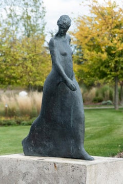 Pas Seul 3/9 - escultura figurativa, femenina, bronce, exterior