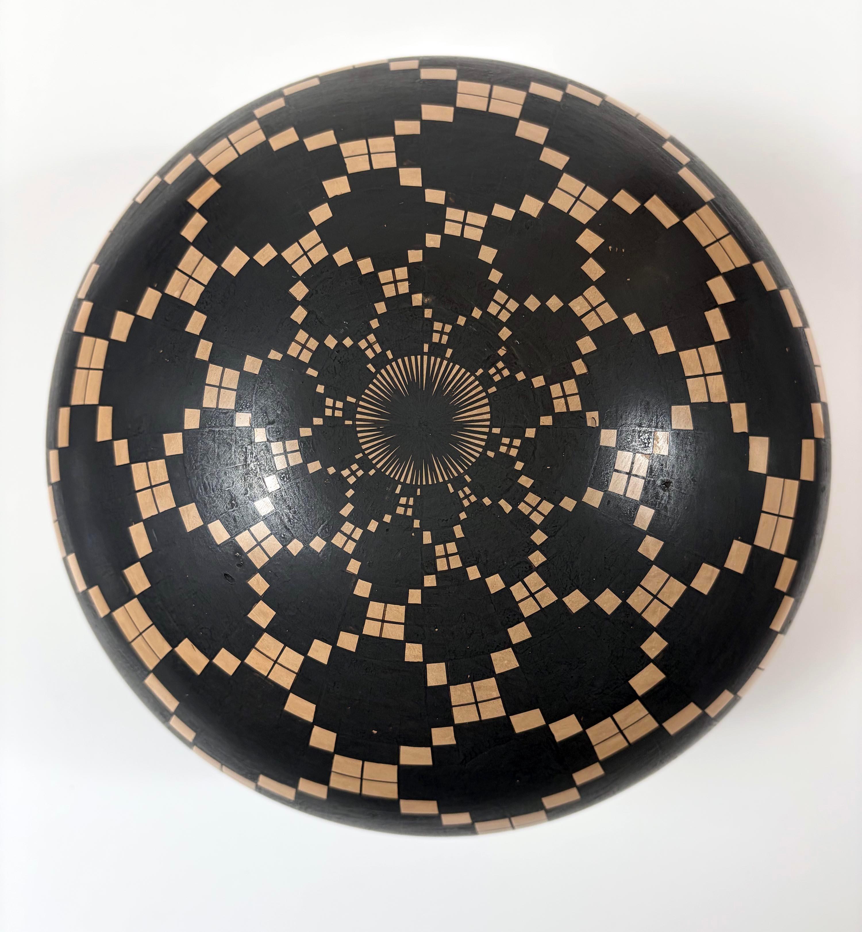 Mata Ortiz Black-on-Buff Geometric Olla by Juan Quezada, Signed - Abstract Geometric Sculpture by Juan Quezada Celado