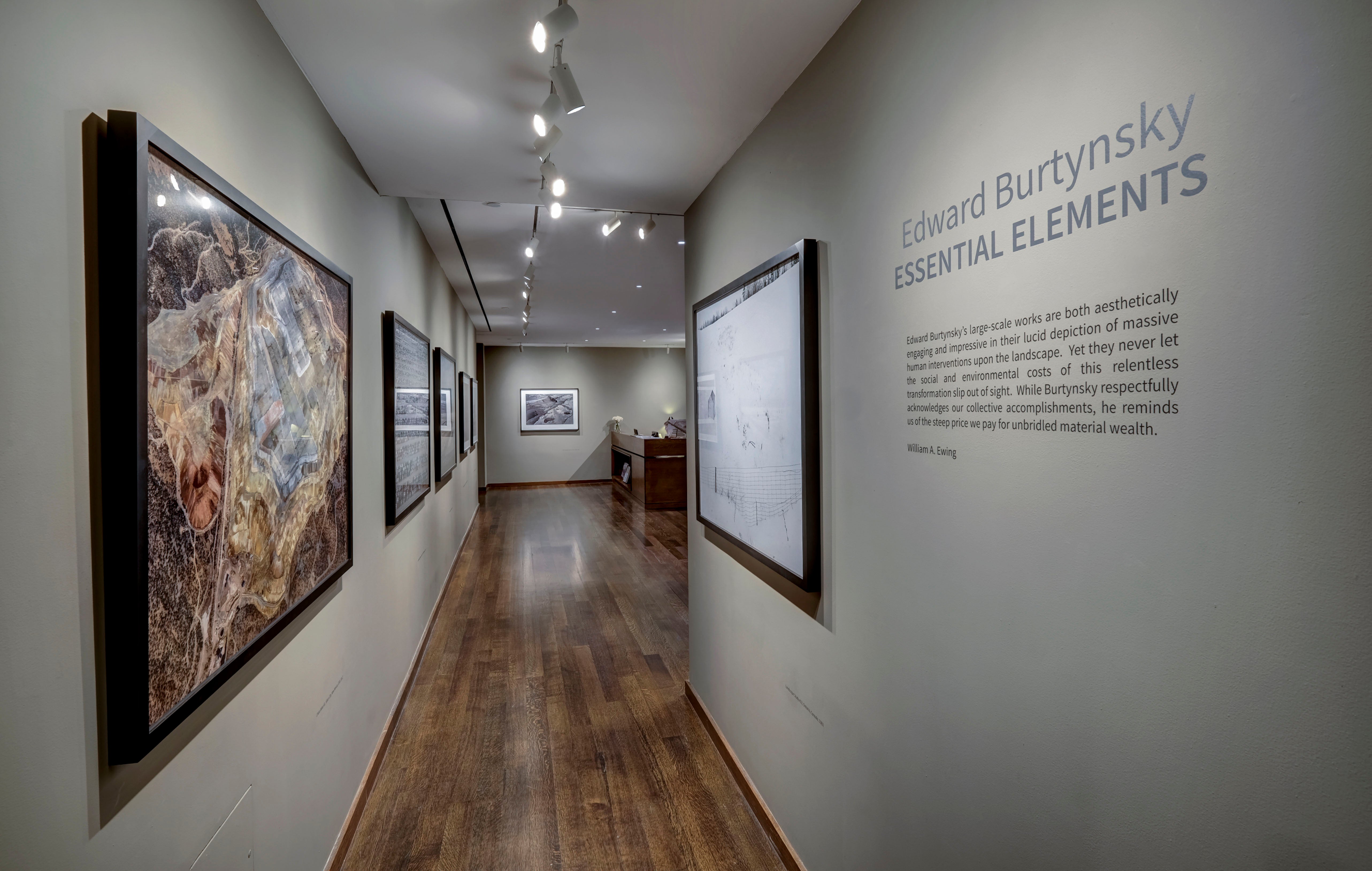 Howard Greenberg Gallery New York, NY 10022 1stdibs