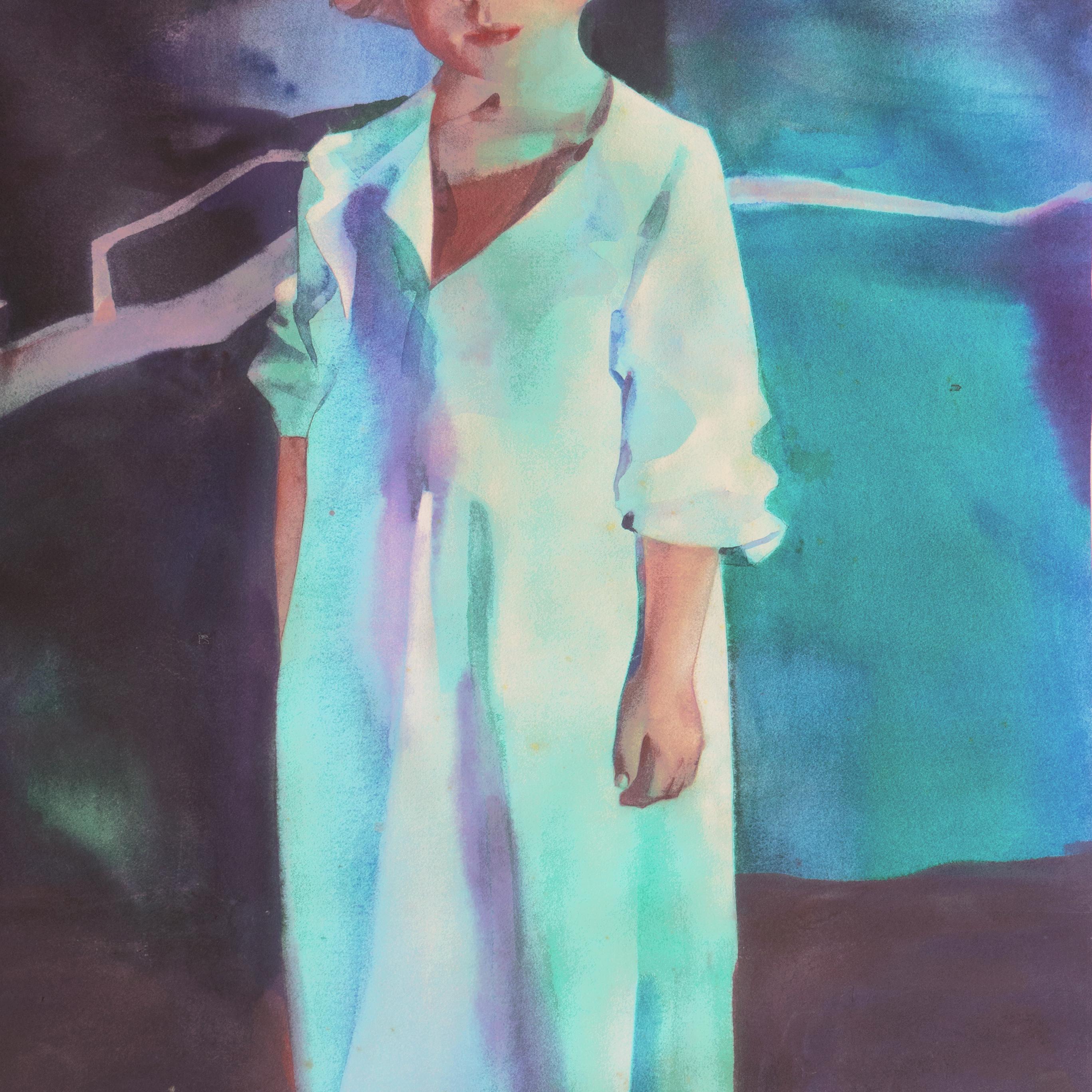 Abigail, a la luz de la piscina