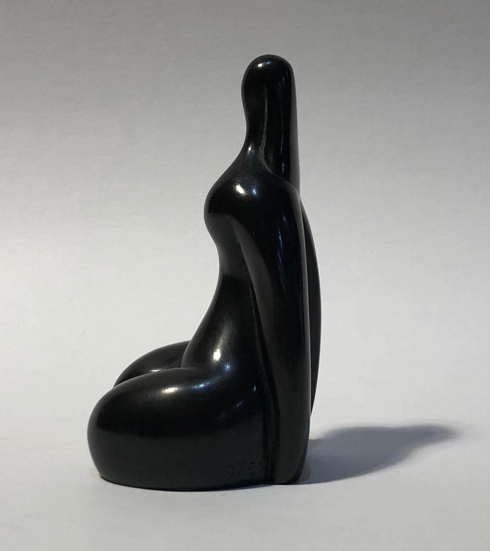 Femme nue assise - Sculpture de Louis Bancel