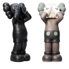 KAWS HOLIDAY UK set di 2 opere (KAWS Italia)