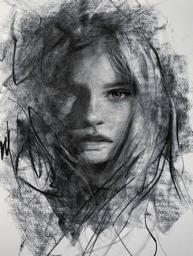 contemporáneo figurativo blanco y negro dibujo al carboncillo pop art interior femenino - Art Contemporáneo de Josh Hernandez