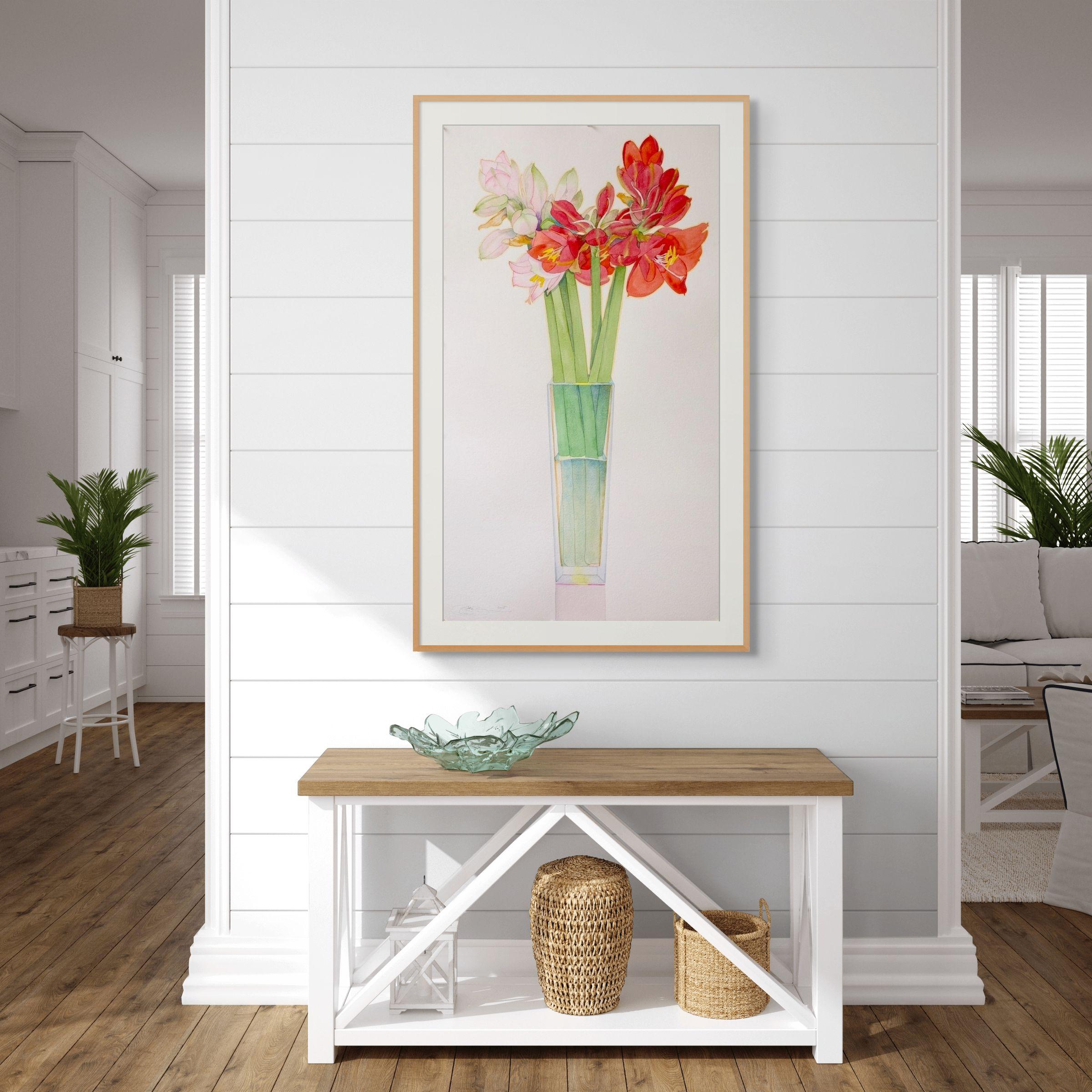 Amarilis en un jarrón alto - Painting de Gary Bukovnik