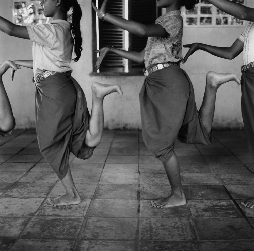 Justin Creedy Smith Figurative Photograph - Cambodian Dancers - Signed Limited Edition