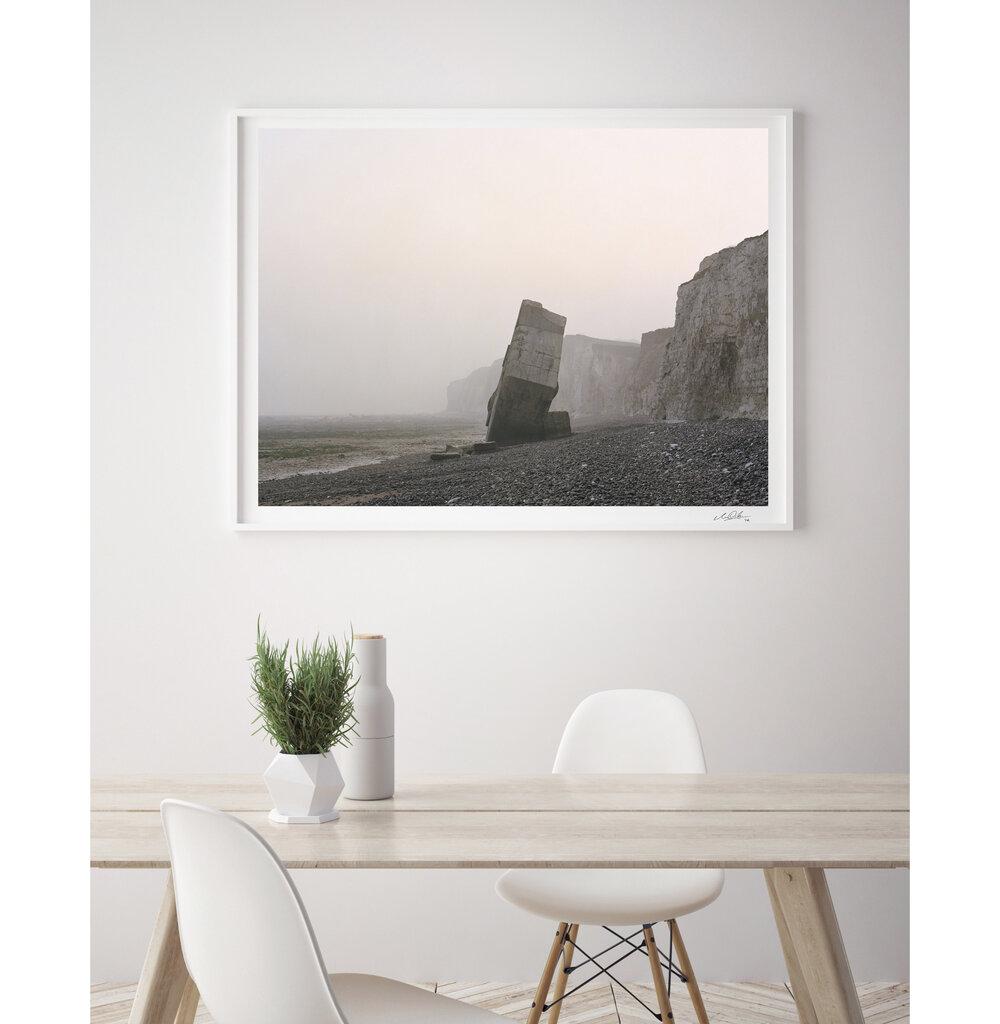 Der letzte Ständer. Sainte-Marguerite-sur-mer, Ober Normandie, Frankreich. 2012 (Moderne), Photograph, von Marc Wilson