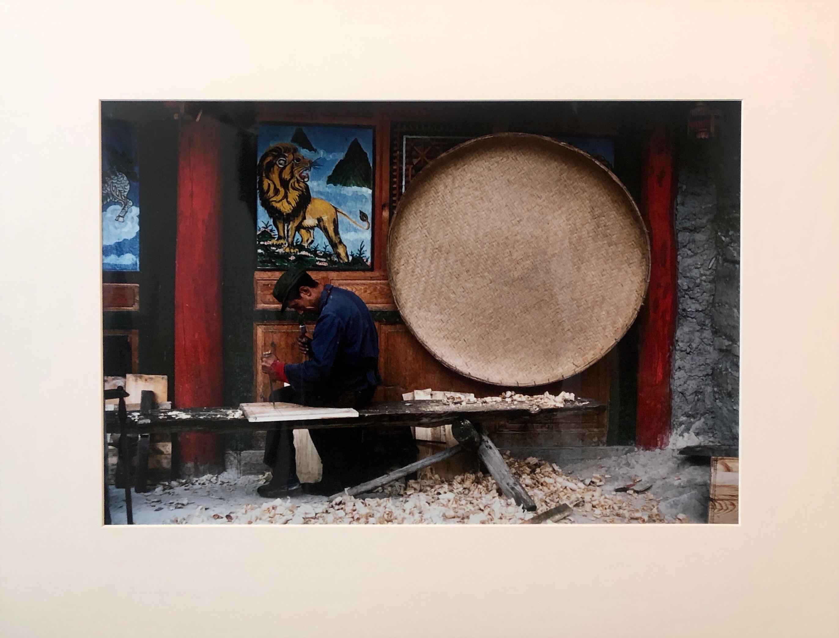 Zickzack-Fotografie Cibachrome Jiuzhaigou Sichuan China Farbe Foto Druck Löwe  – Photograph von Mark Abrahamson