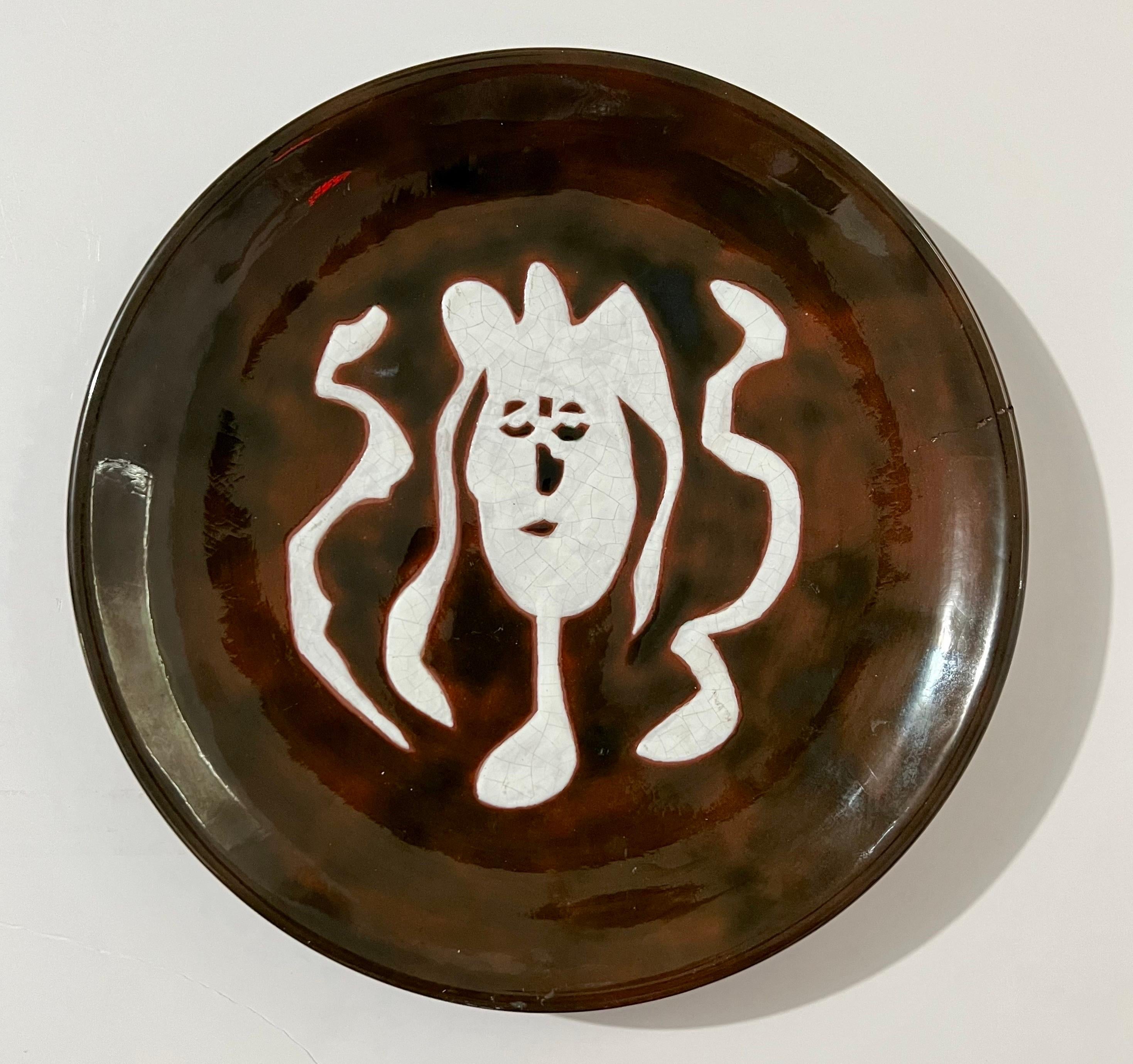 Französischer modernistischer glasierter Vintage-Kunstteller von Jean Lurcat aus Keramik Sant-Vicens, Frankreich im Angebot 1