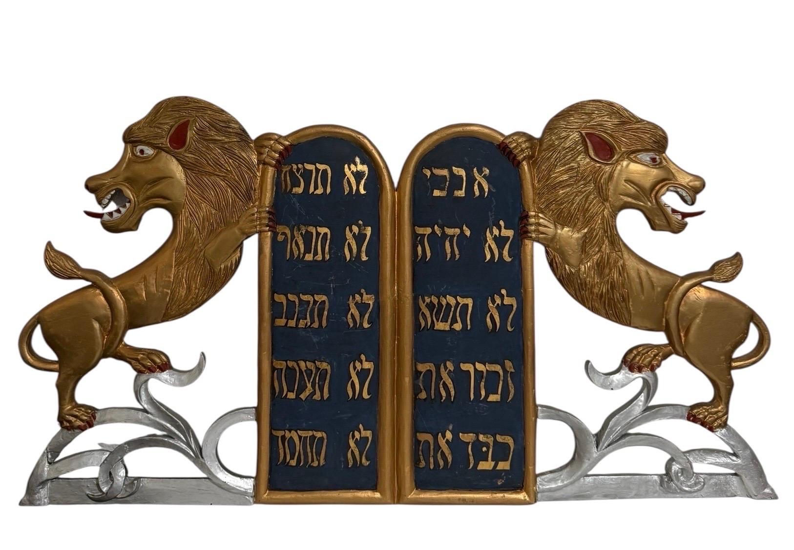 Rare Folk Art Hebrew Judaica Carved Gilded Wood Lions Torah Synagogue Sculpture