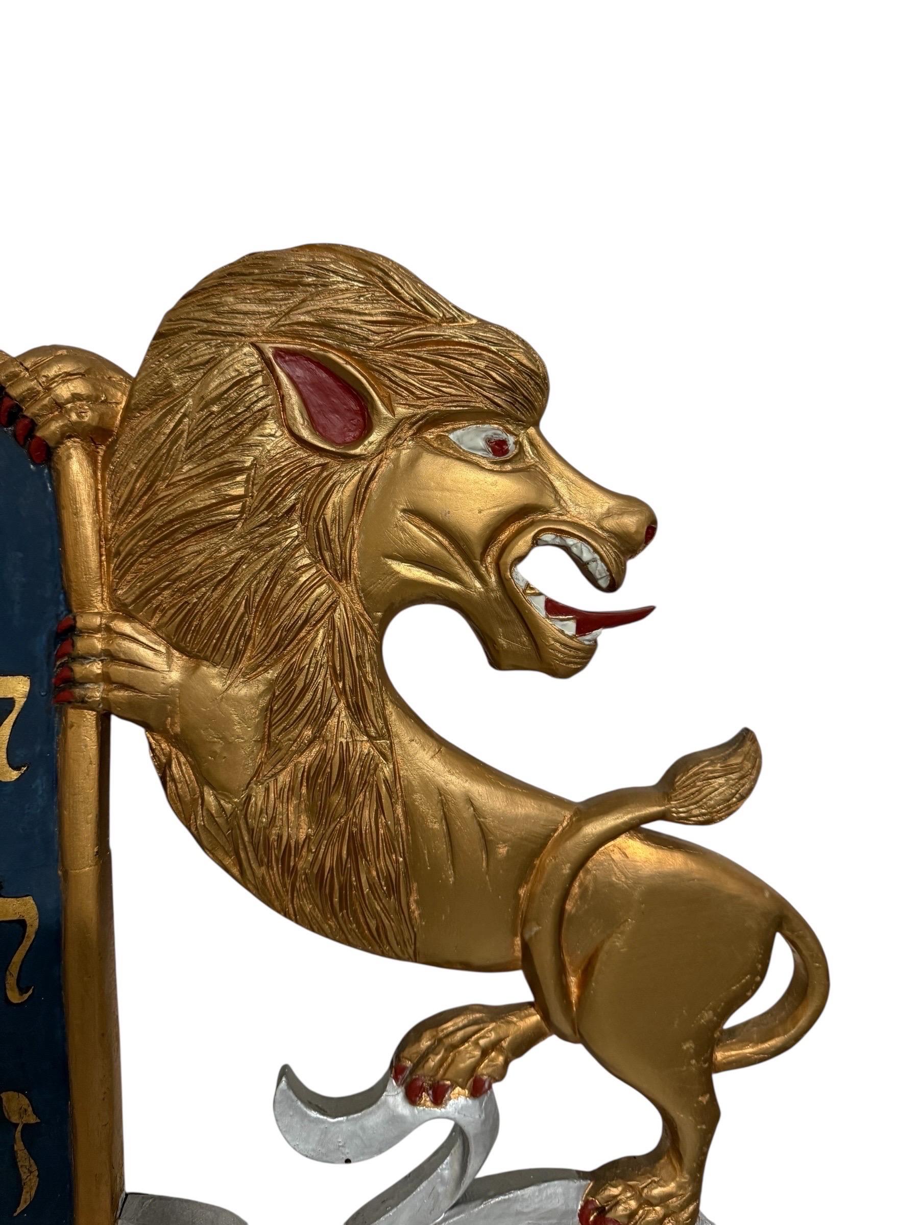 Rare Folk Art Hebrew Judaica Carved Gilded Wood Lions Torah Synagogue Sculpture For Sale 7