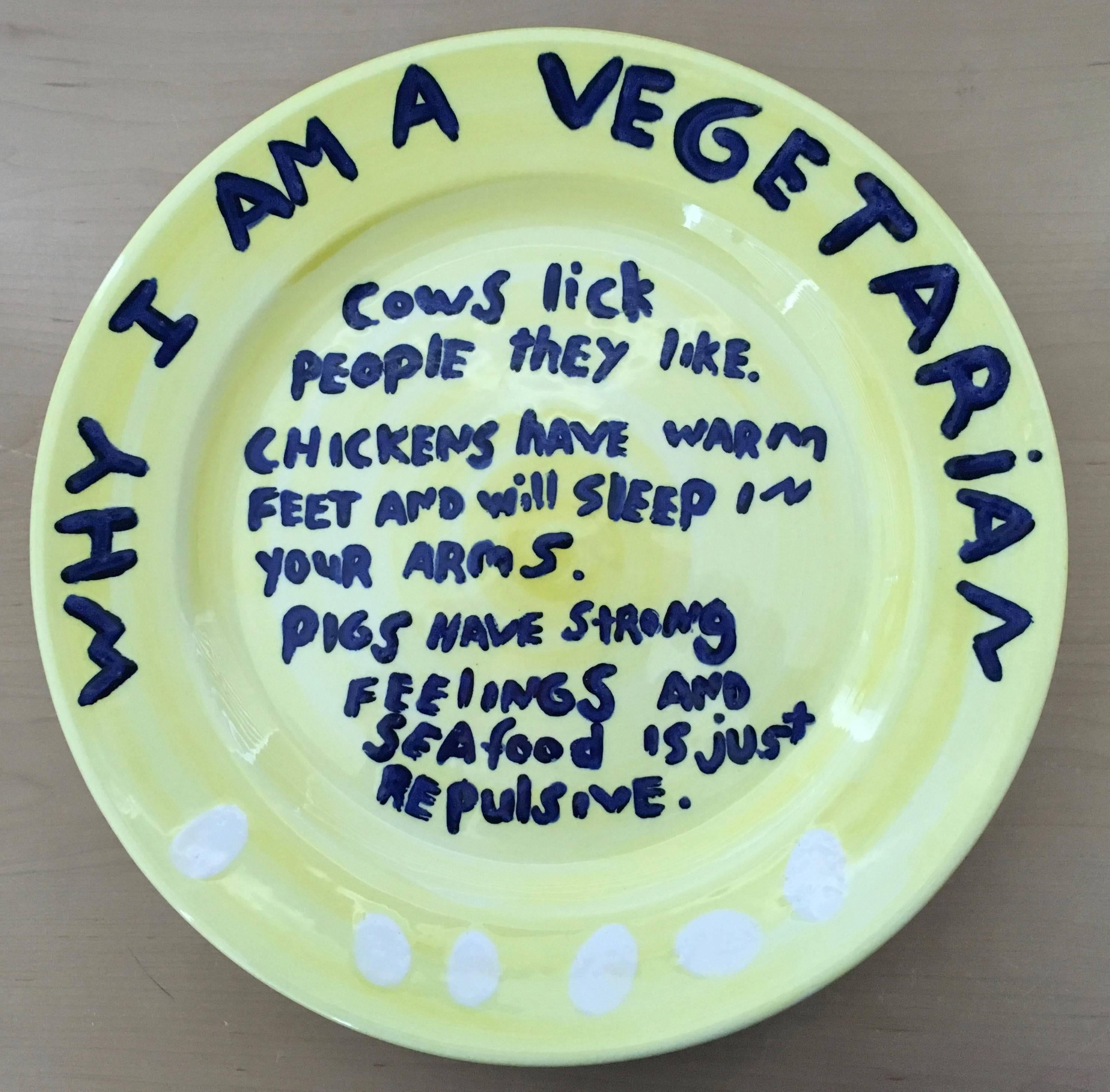 Rare assiette d'art « Why I am a Vegetarian » de Kim Dingle en vente 1