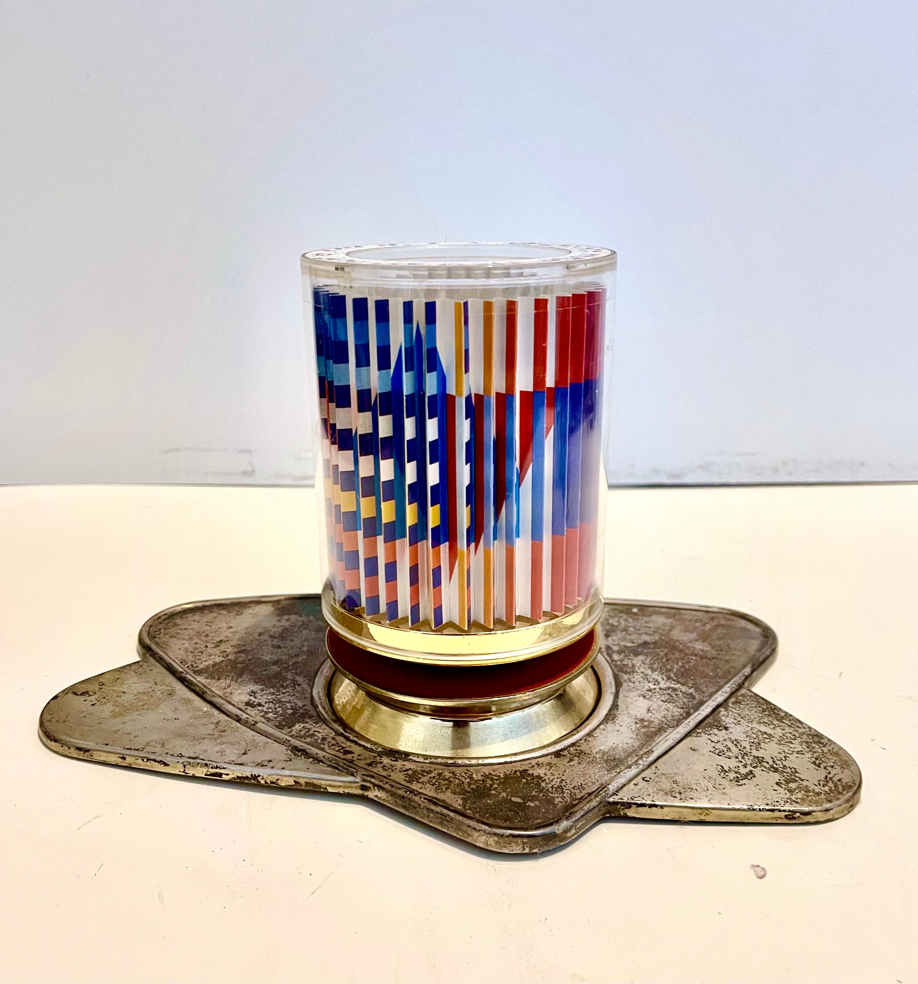 Achat Siebdruck Judaica Kiddush Cup Signierte israelische kinetische Op-Art-Skulptur im Angebot 1