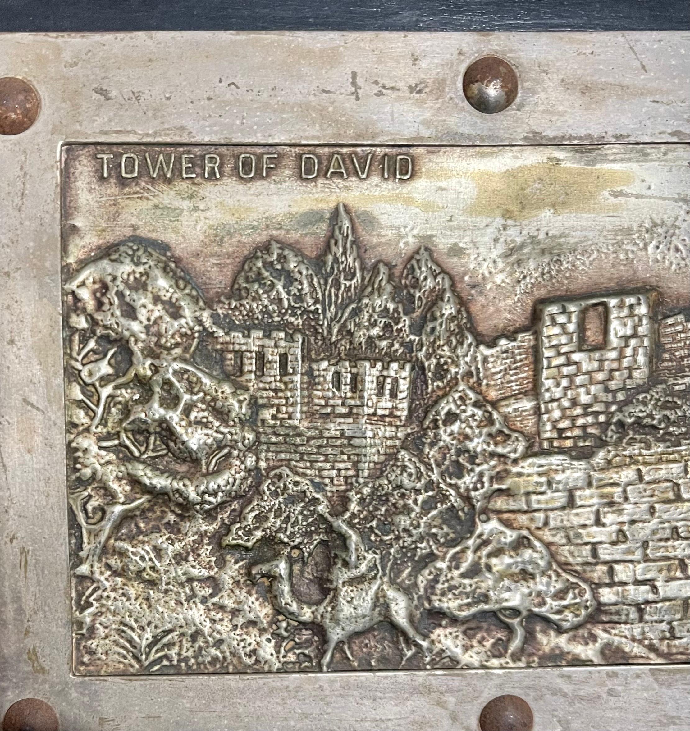 Vintage Jerusalem Sculpture Wall Plaque 1930's  Palestine École israélienne de Bezalel en vente 4