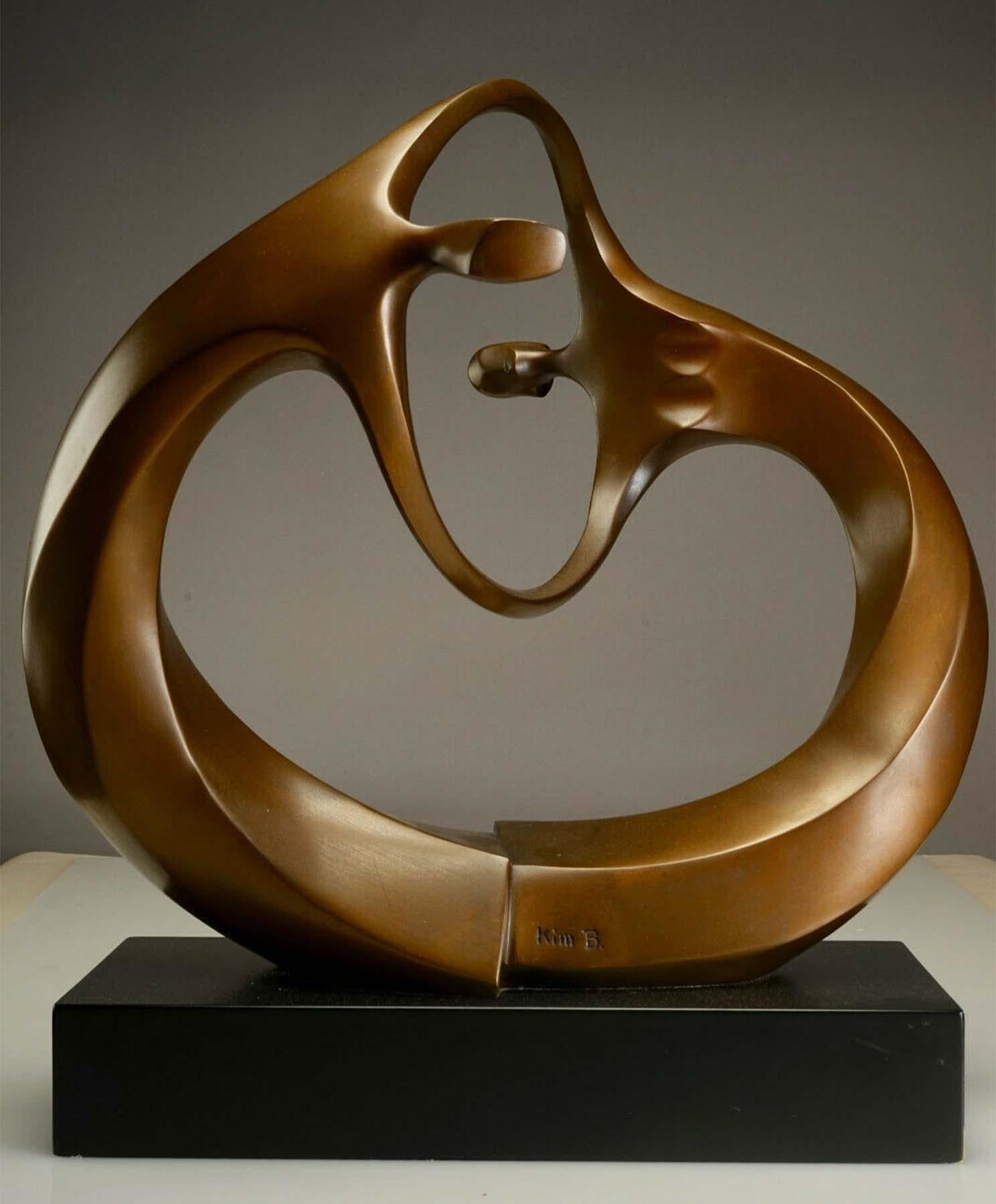 Bernard Kim Figurative Sculpture - Love Dance