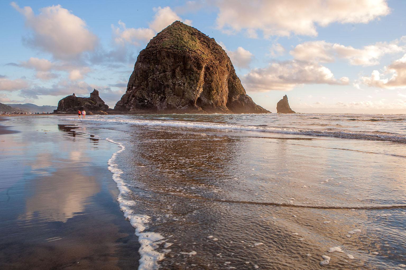 Color Photograph Allen Singer - « Oregon Coastline », photographie de nature en couleur, paysage marin, paysage, océan Pacifique