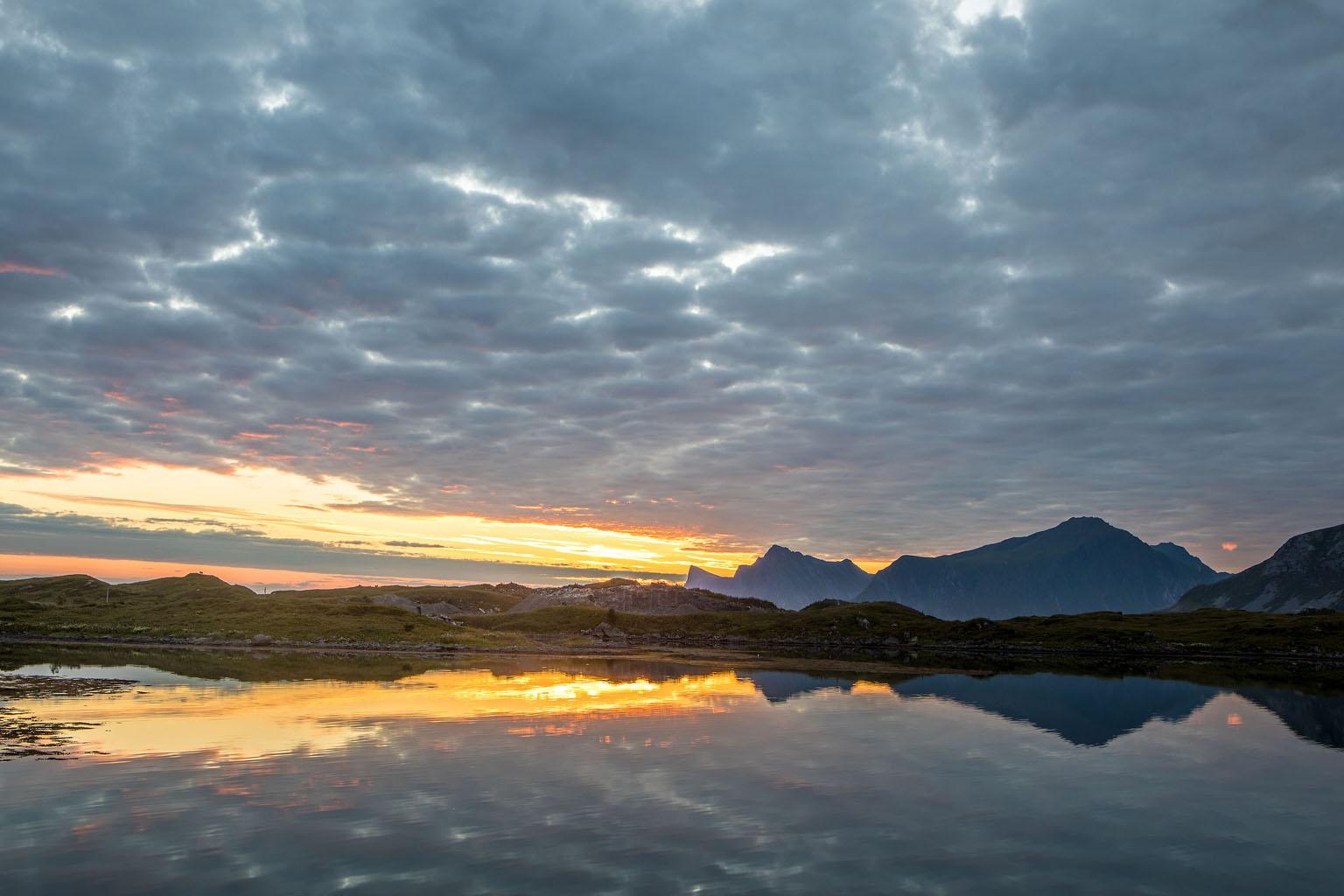 Landscape Photograph Allen Singer - « Lofoten Islands, Norvège », photographie de nature en couleur, paysage marin