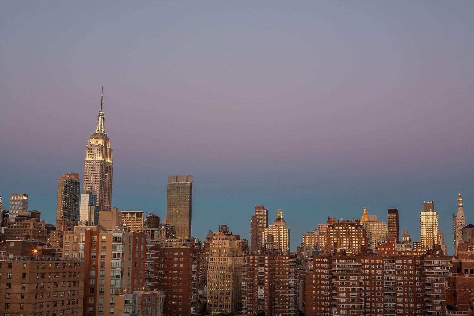 Allen Singer Color Photograph - "Chelsea Skyline", Urban Cityscape, Empire State Building, New York City