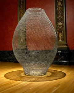 Sculpture abstraite à maillons en métal « Chamber » de John Ruppert