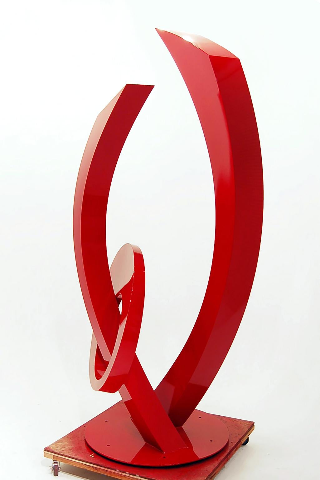 « anniversaire », grande sculpture abstraite minimaliste en acier inoxydable rouge - Abstrait Sculpture par Thomas Ramey