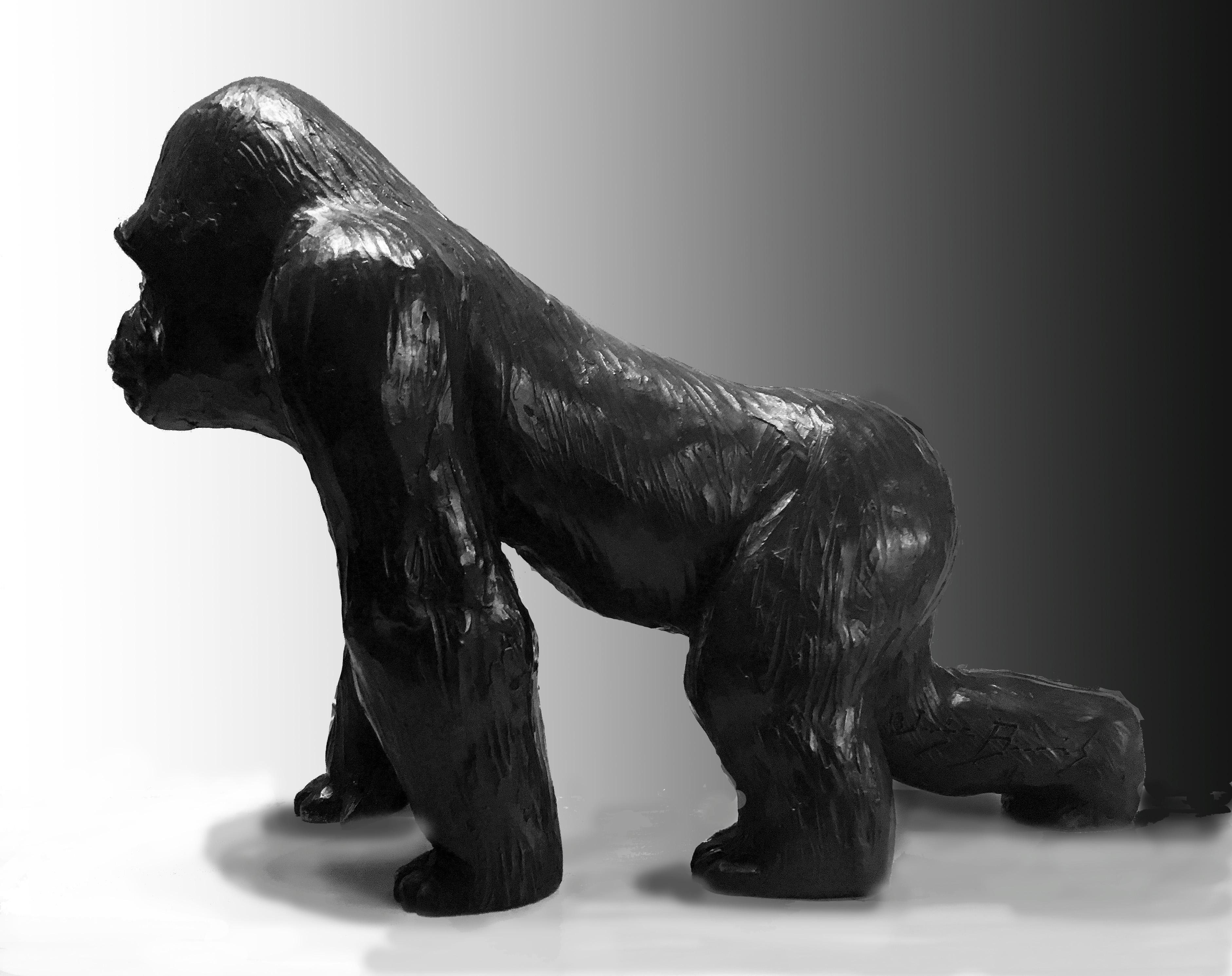 Gorille  - Sculpture by Jorge Borras